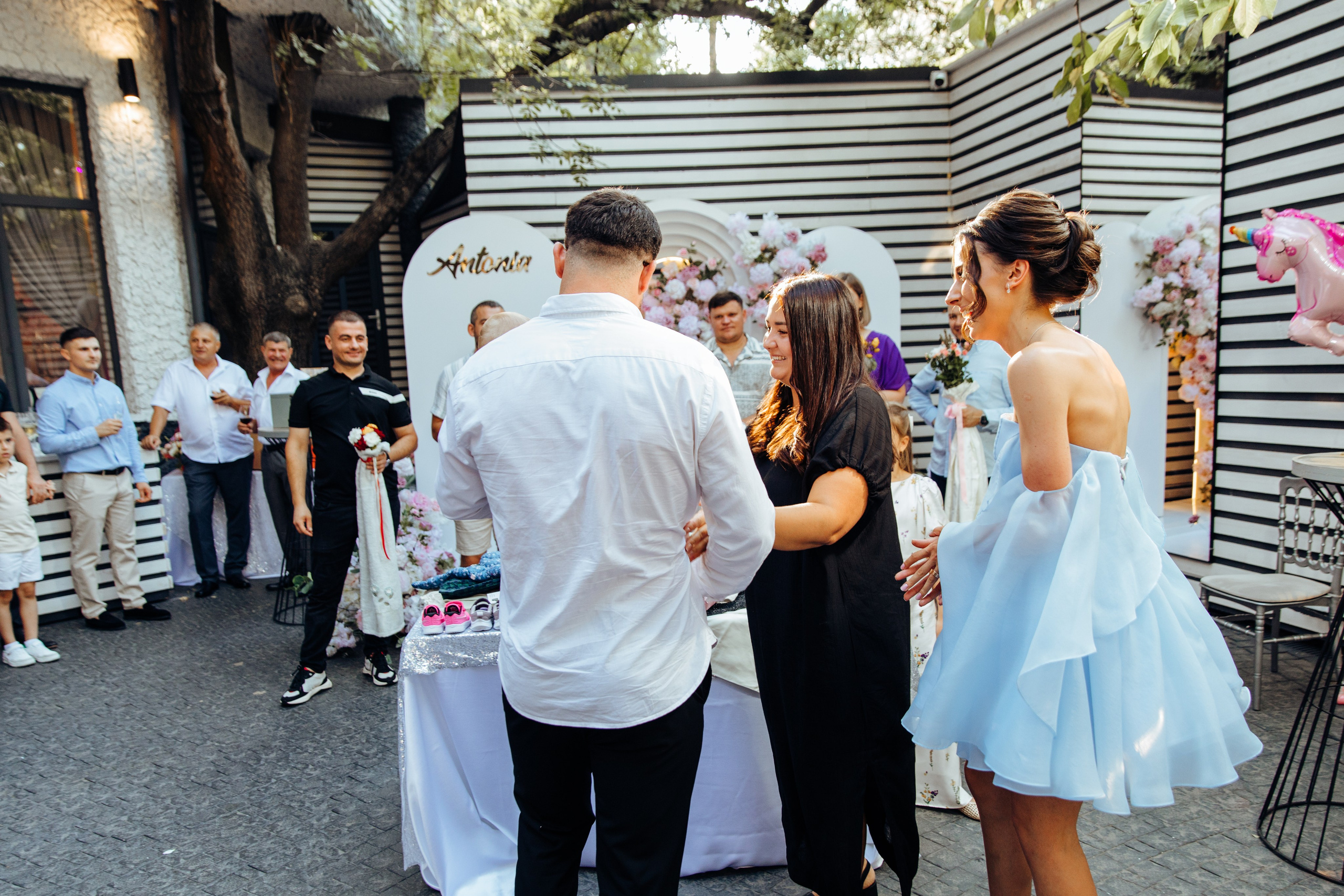 Antonia. Fotograf de nuntă și evenimente private!