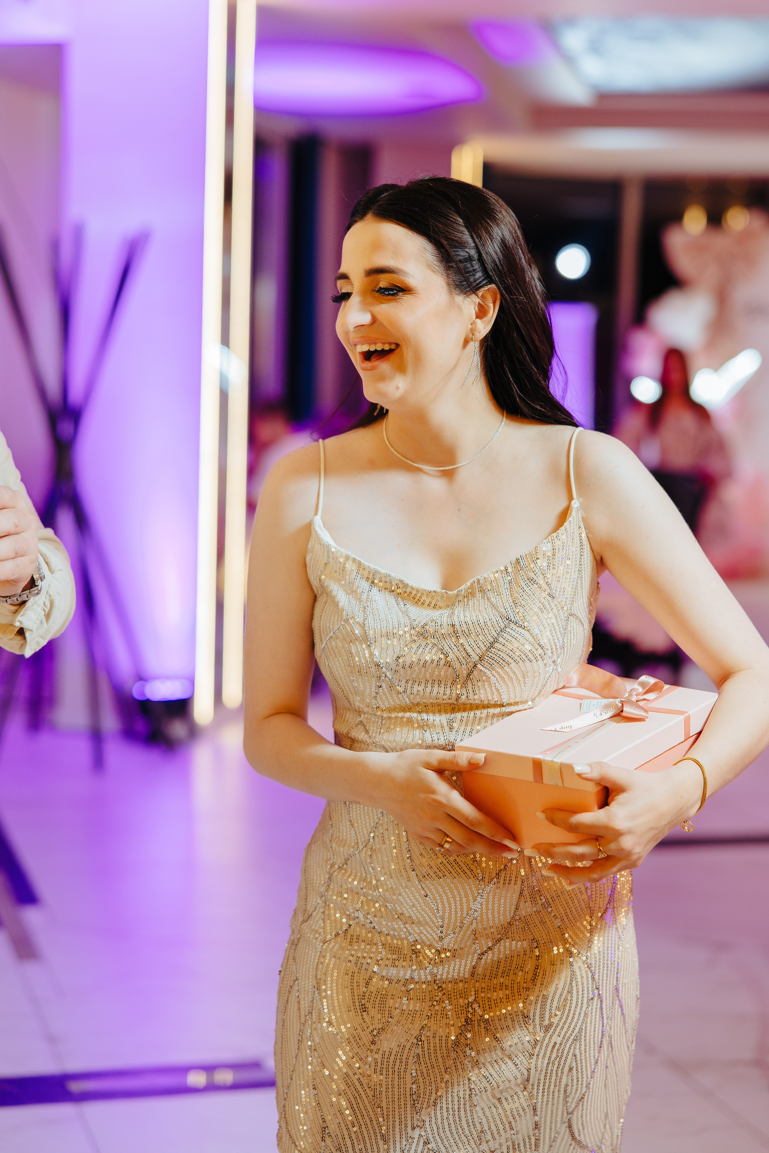 Delia. Fotograf de nuntă și evenimente private!