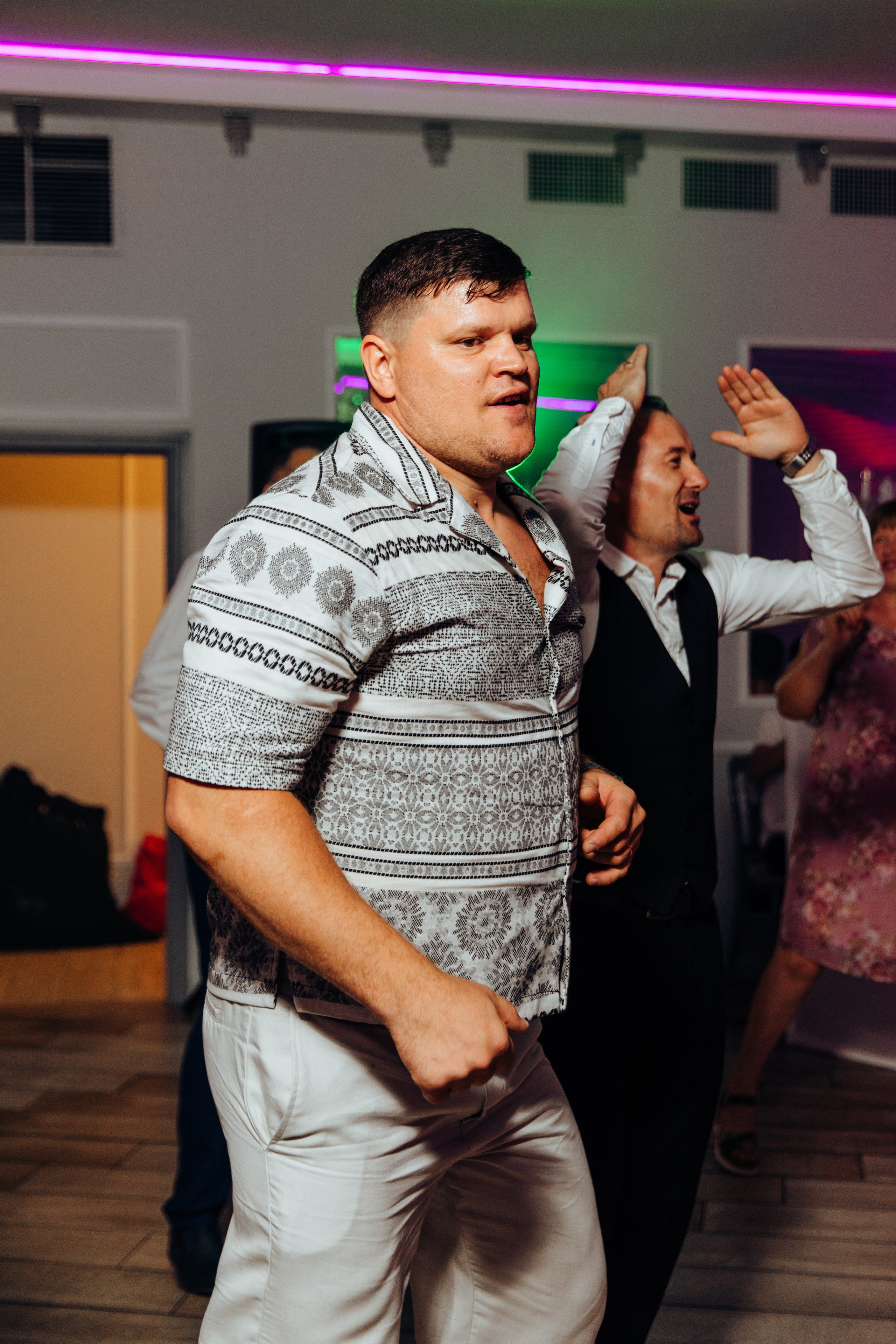 Antonia. Fotograf de nuntă și evenimente private!