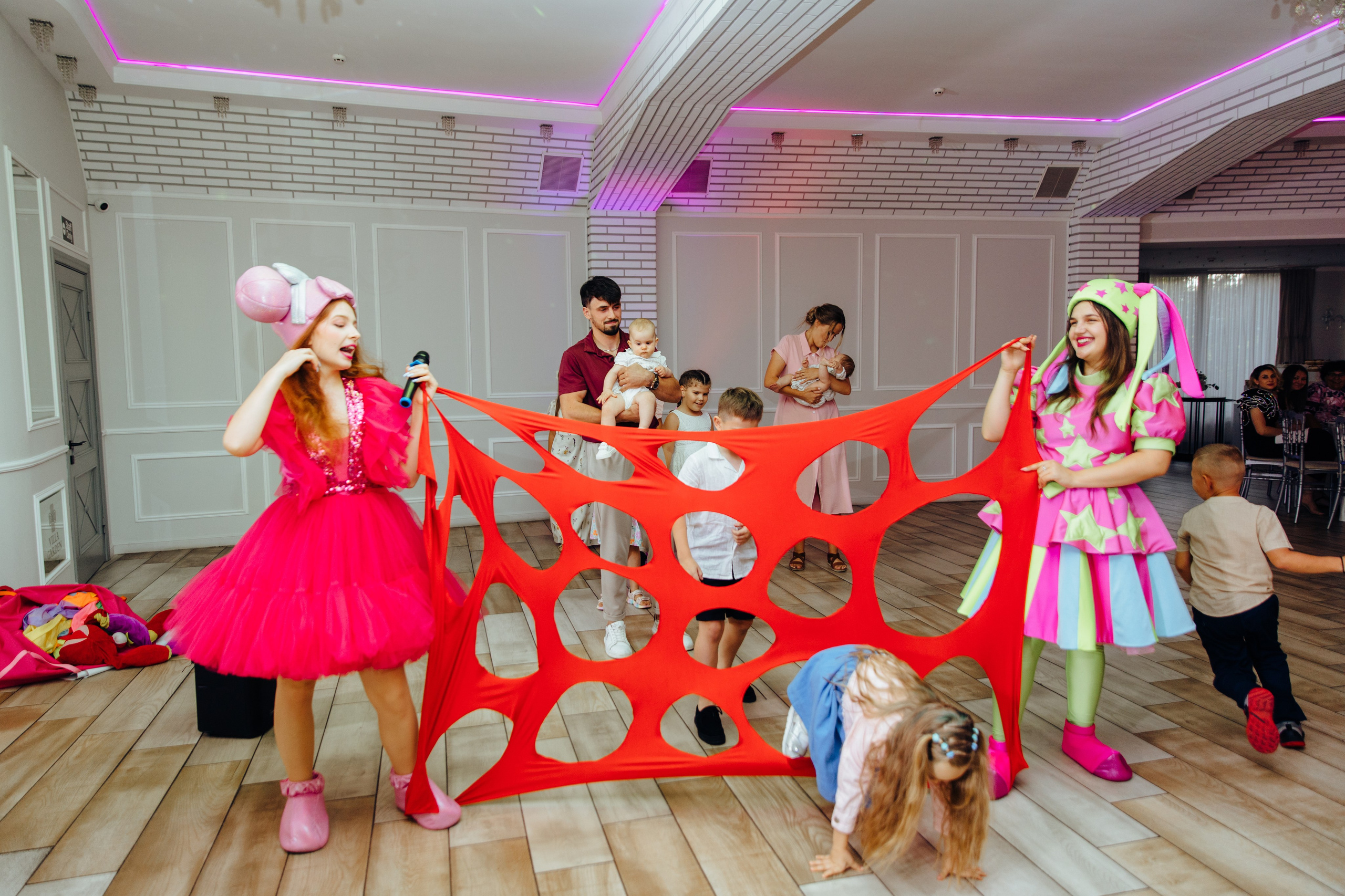 Antonia. Fotograf de nuntă și evenimente private!