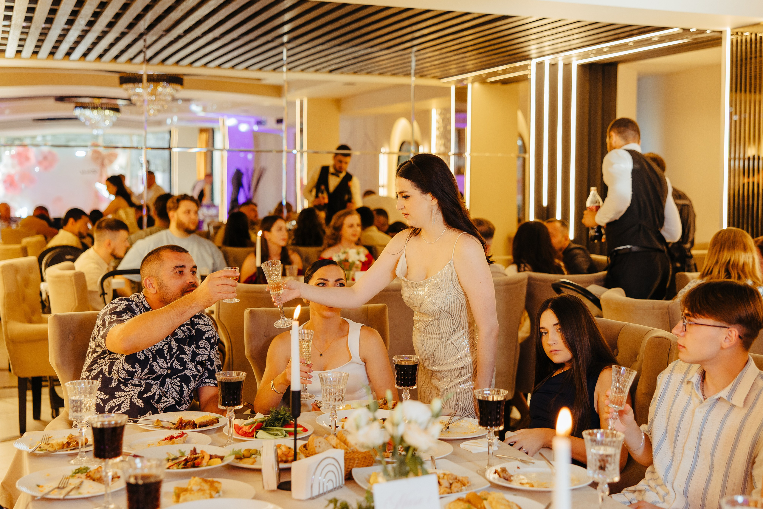 Delia. Fotograf de nuntă și evenimente private!