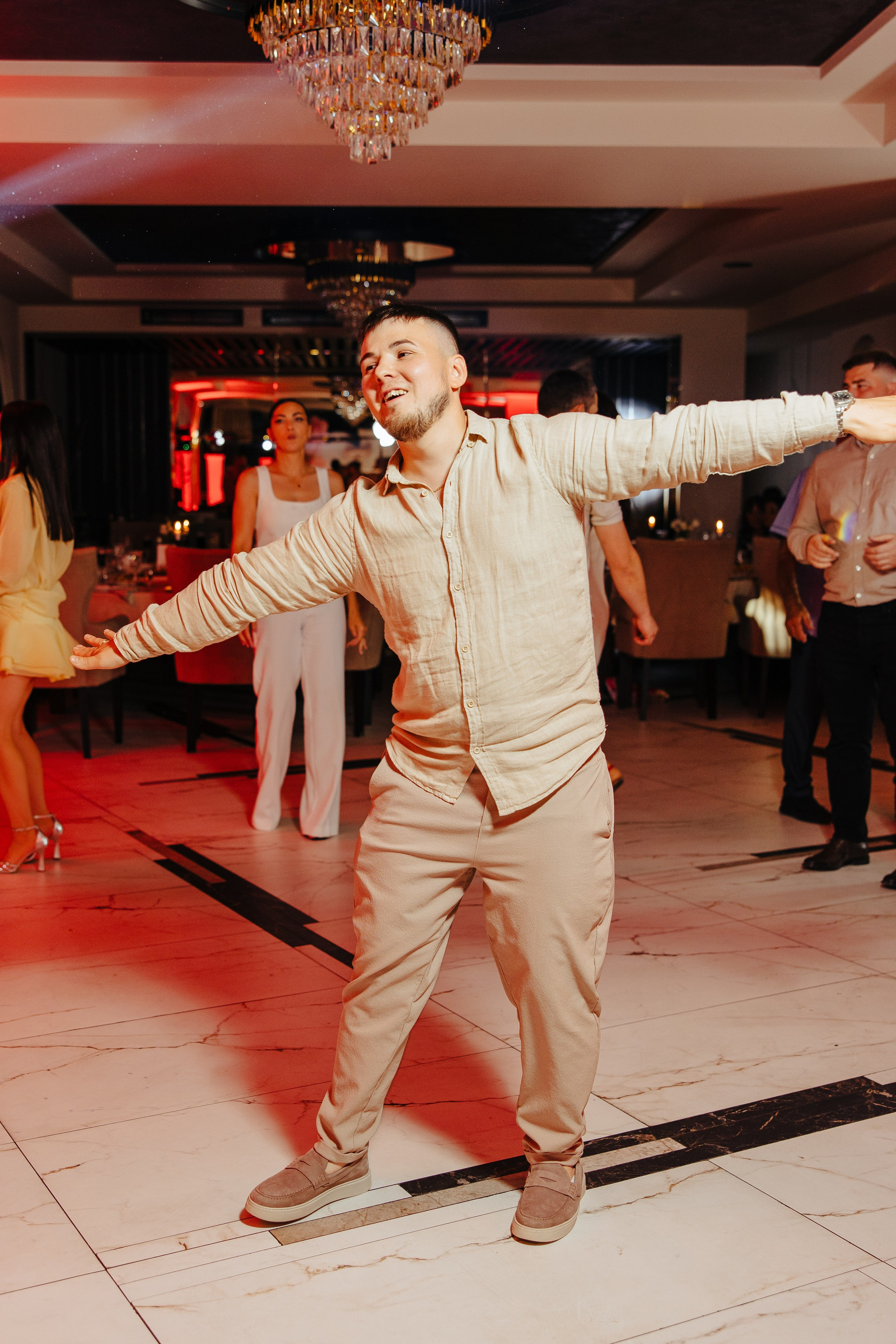 Delia. Fotograf de nuntă și evenimente private!