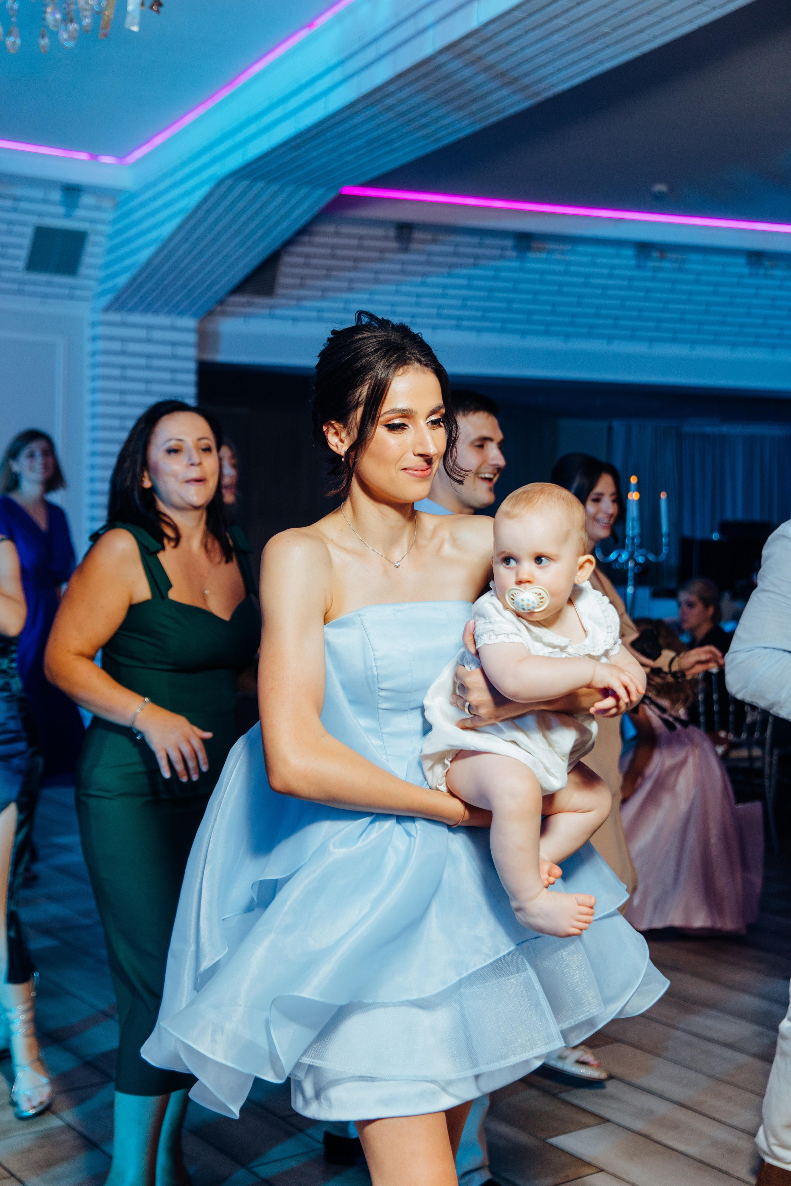 Antonia. Fotograf de nuntă și evenimente private!