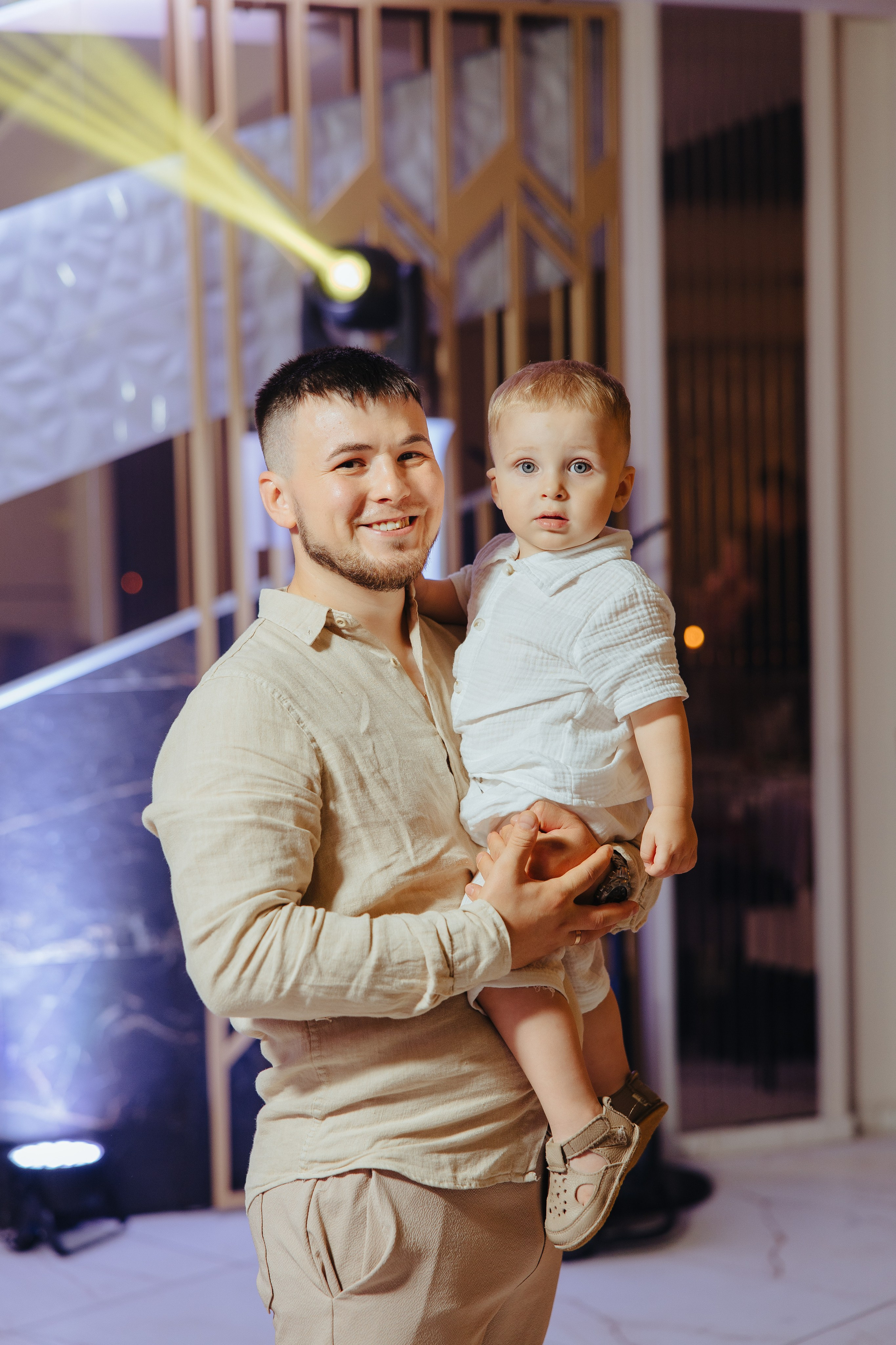 Delia. Fotograf de nuntă și evenimente private!