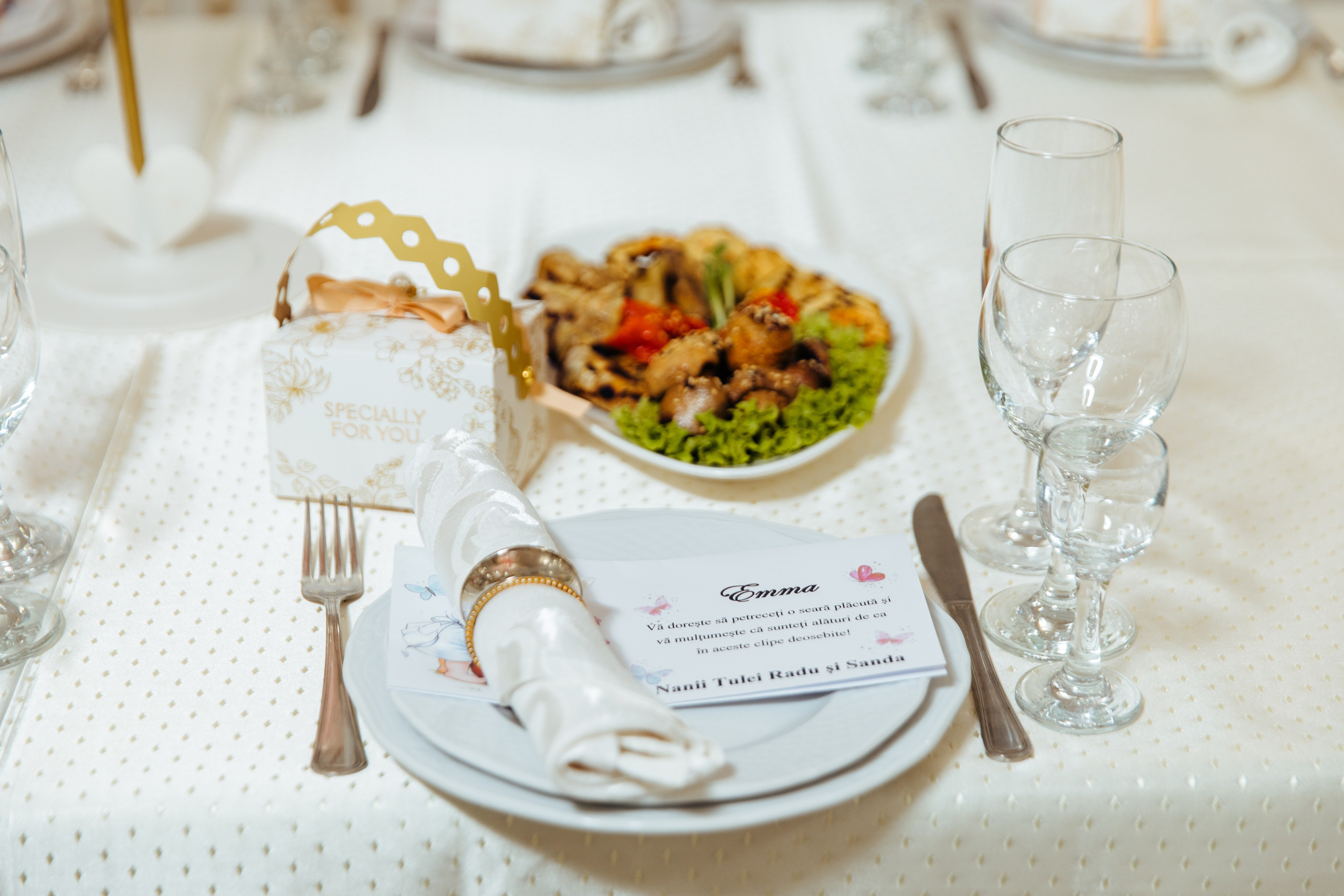 Emma. Fotograf de nuntă și evenimente private!