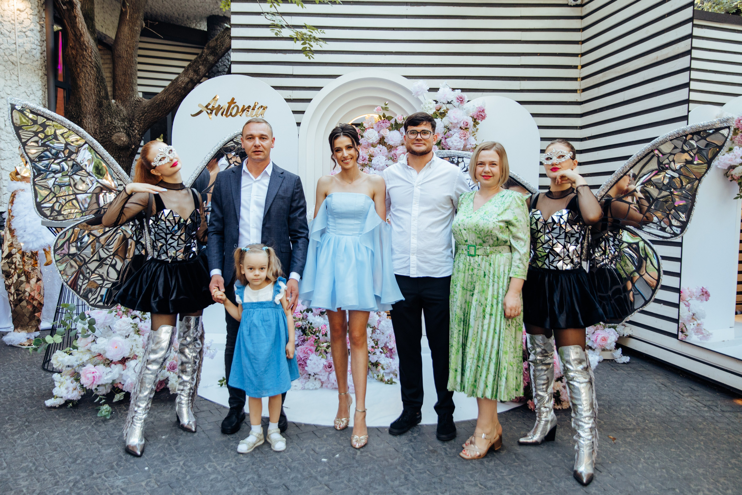 Antonia. Fotograf de nuntă și evenimente private!