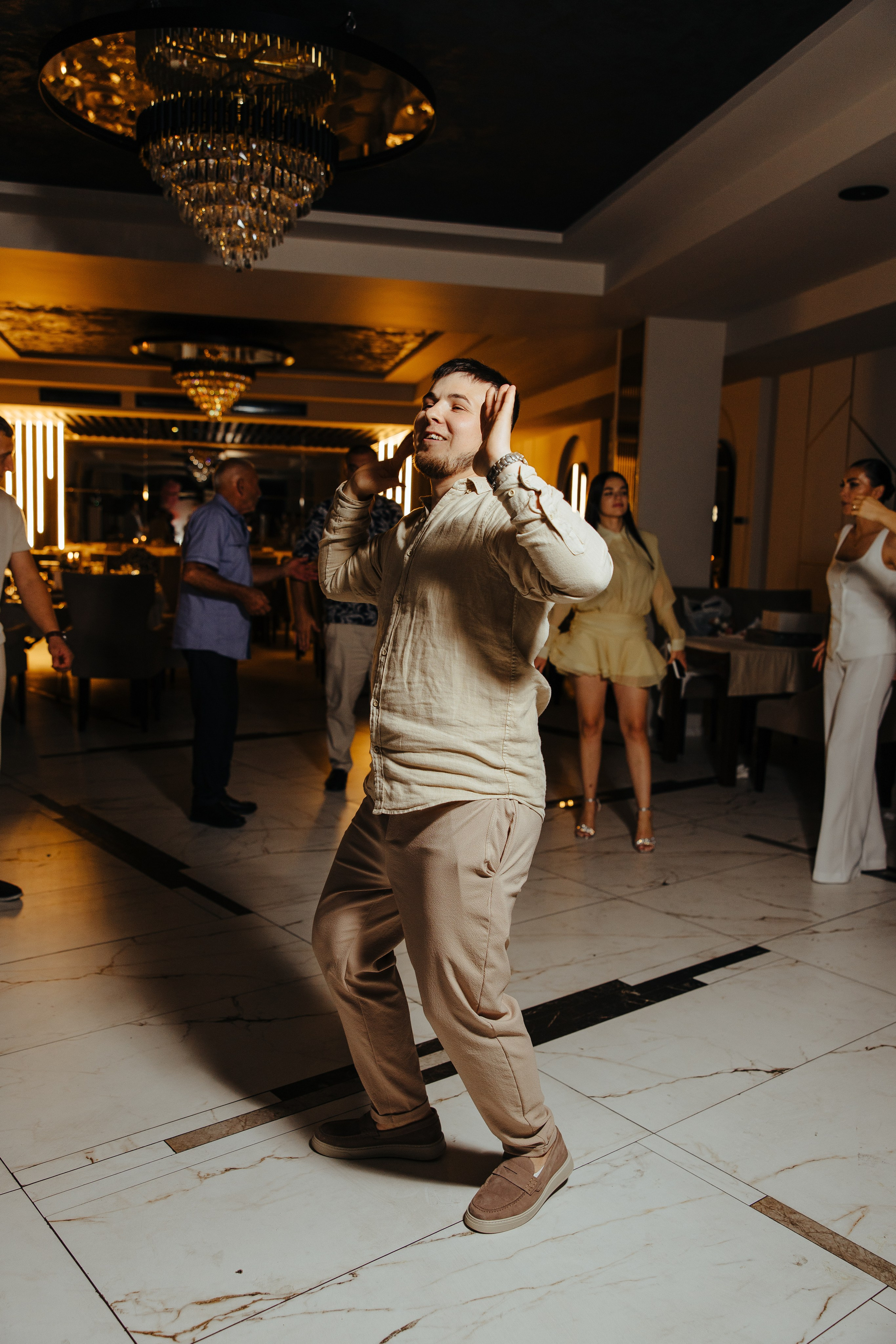 Delia. Fotograf de nuntă și evenimente private!