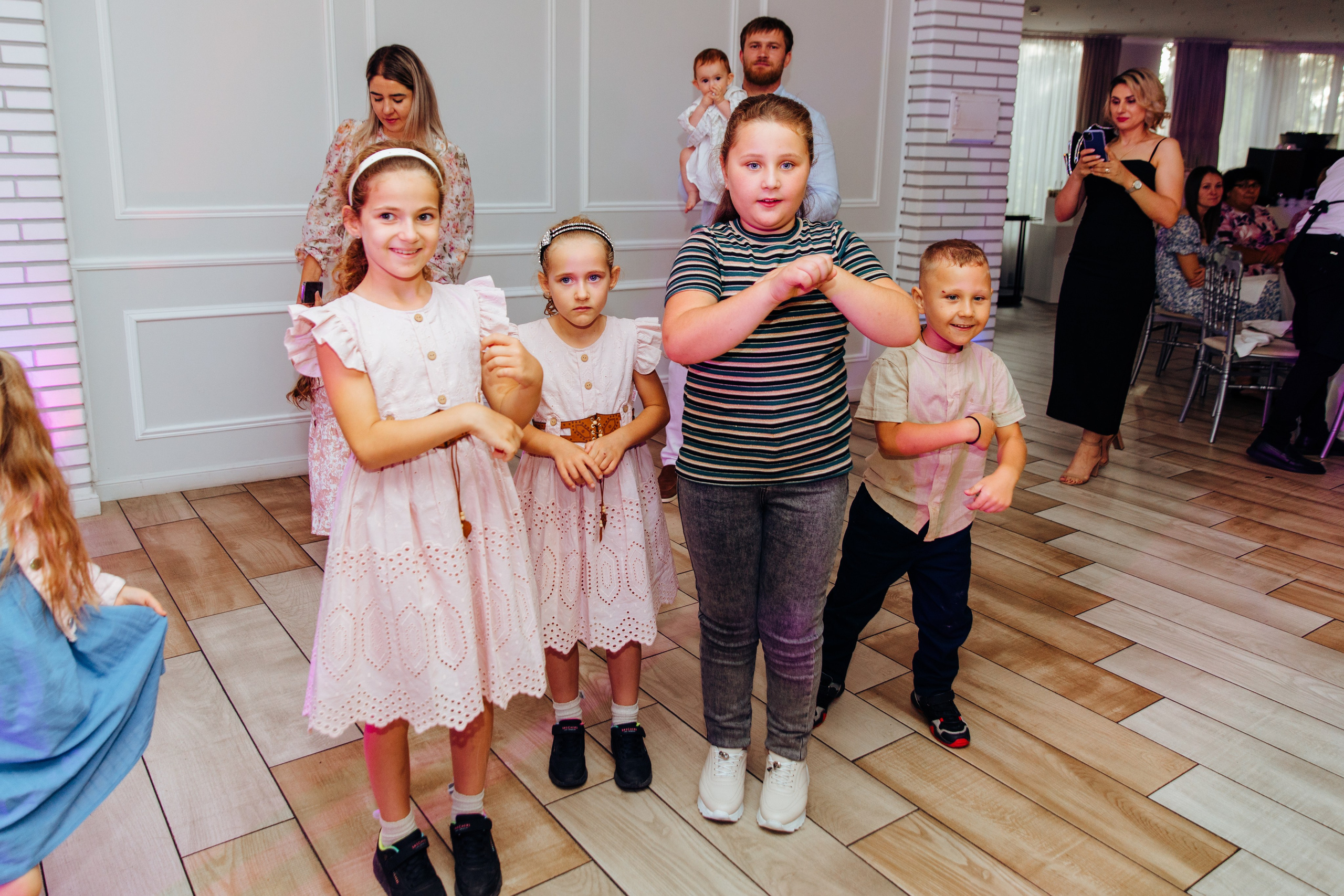 Antonia. Fotograf de nuntă și evenimente private!