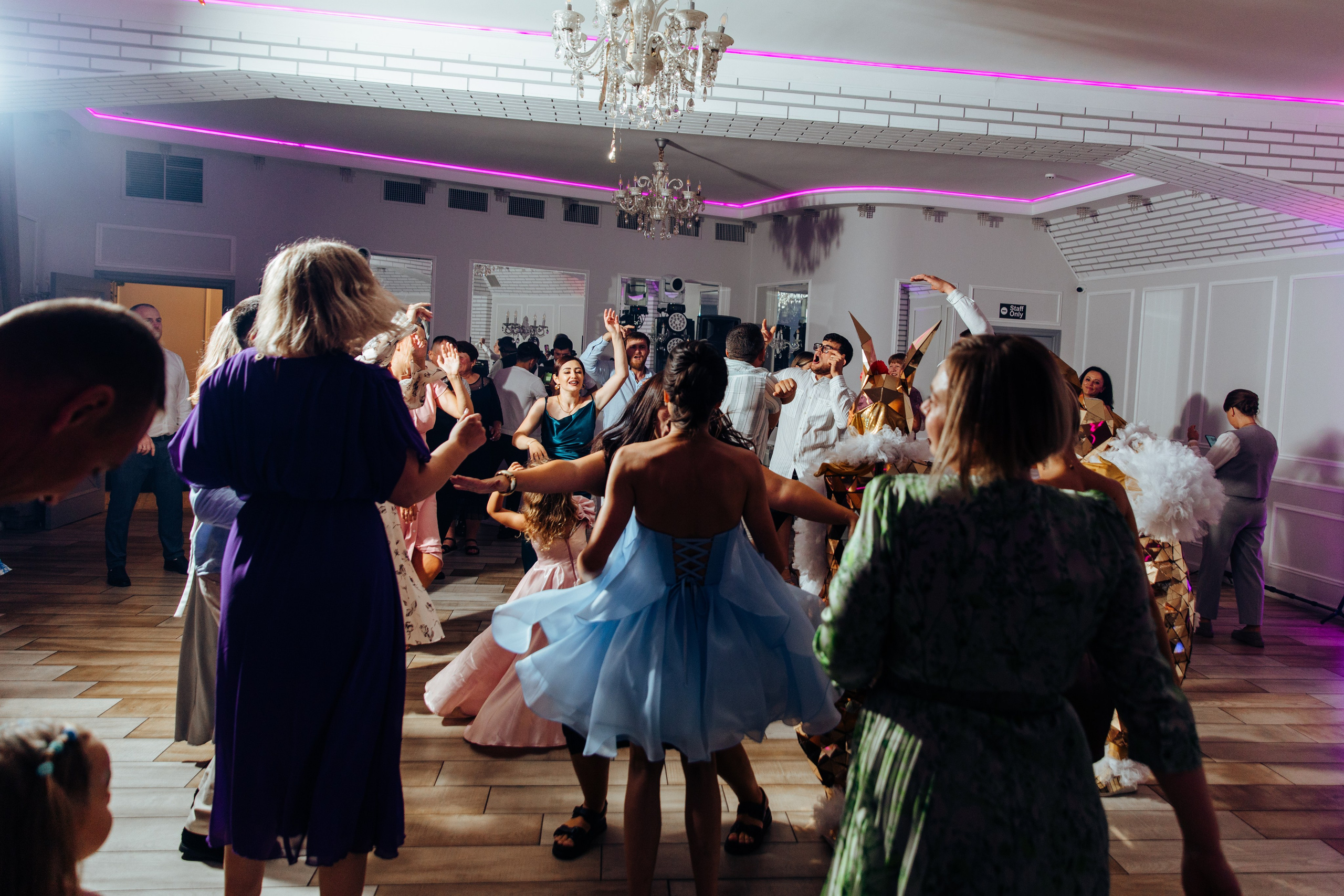 Antonia. Fotograf de nuntă și evenimente private!