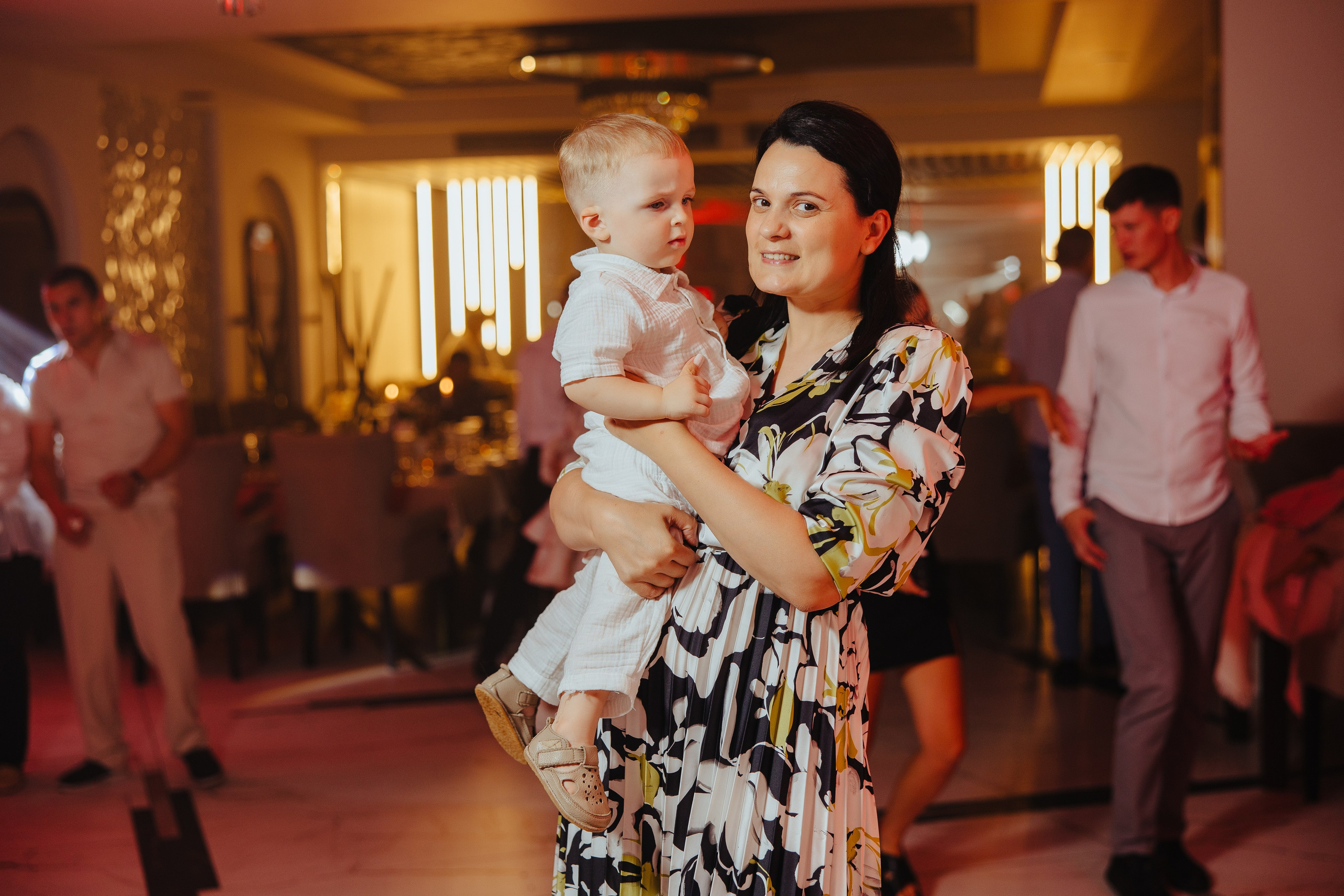 Delia. Fotograf de nuntă și evenimente private!