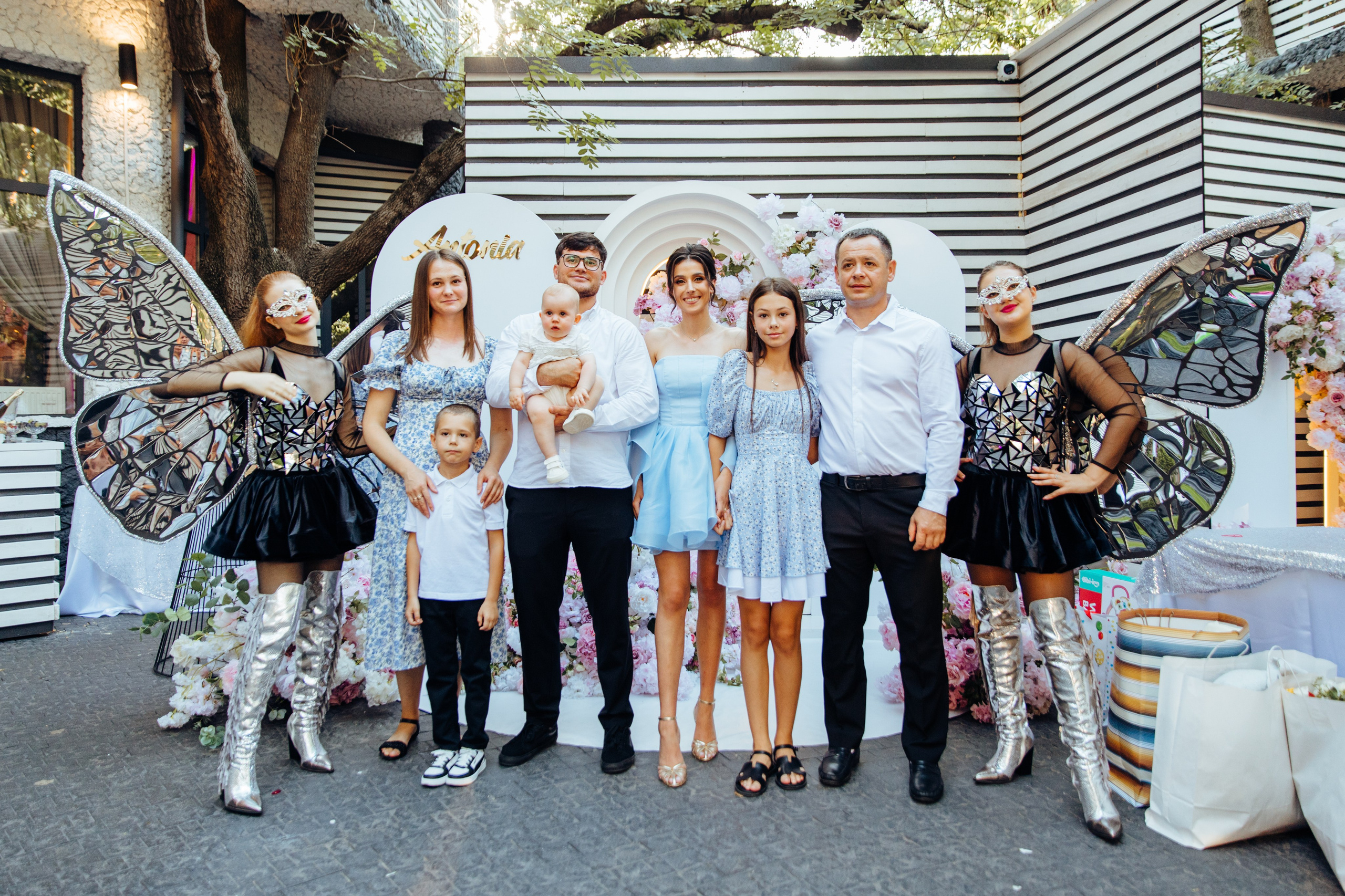 Antonia. Fotograf de nuntă și evenimente private!