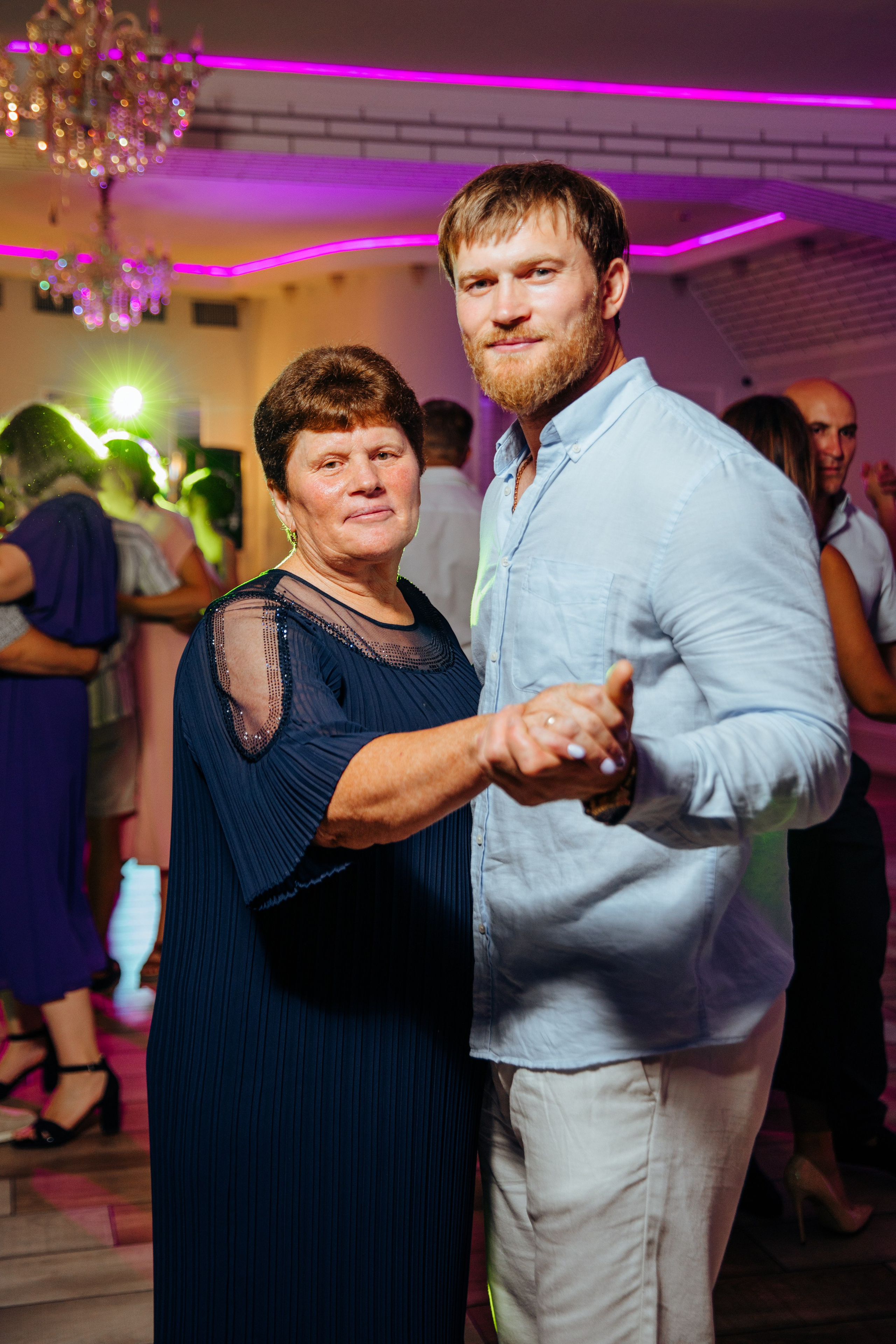 Antonia. Fotograf de nuntă și evenimente private!