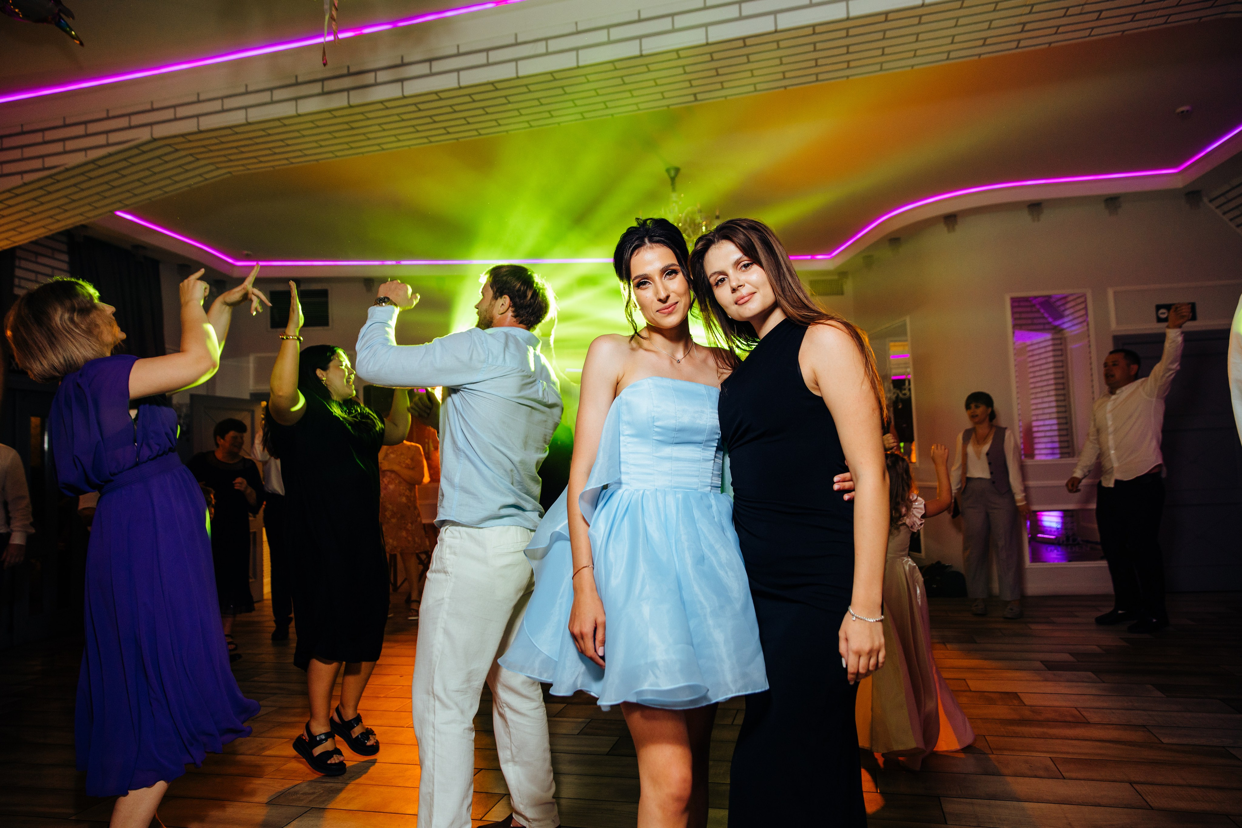 Antonia. Fotograf de nuntă și evenimente private!