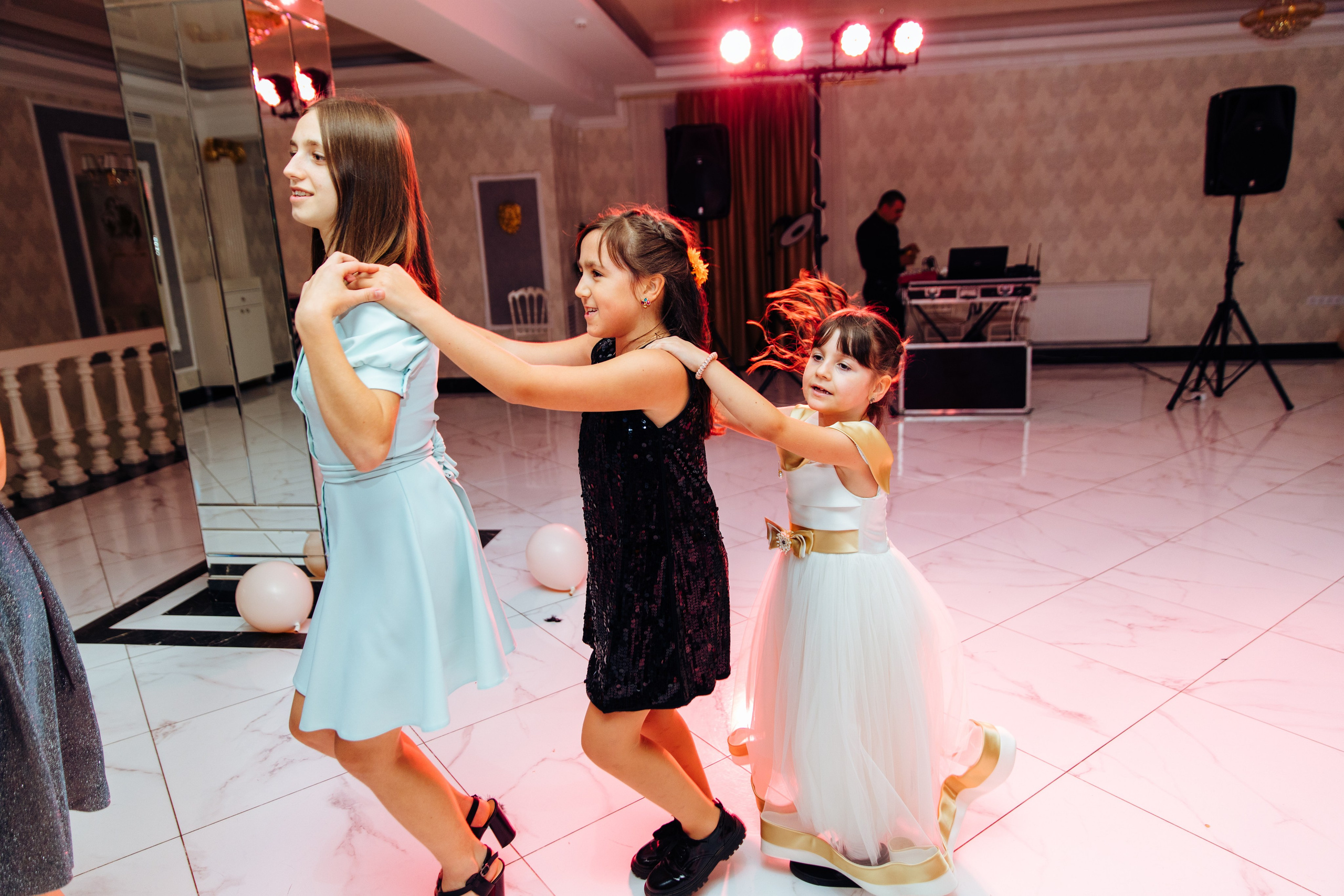 Emma. Fotograf de nuntă și evenimente private!