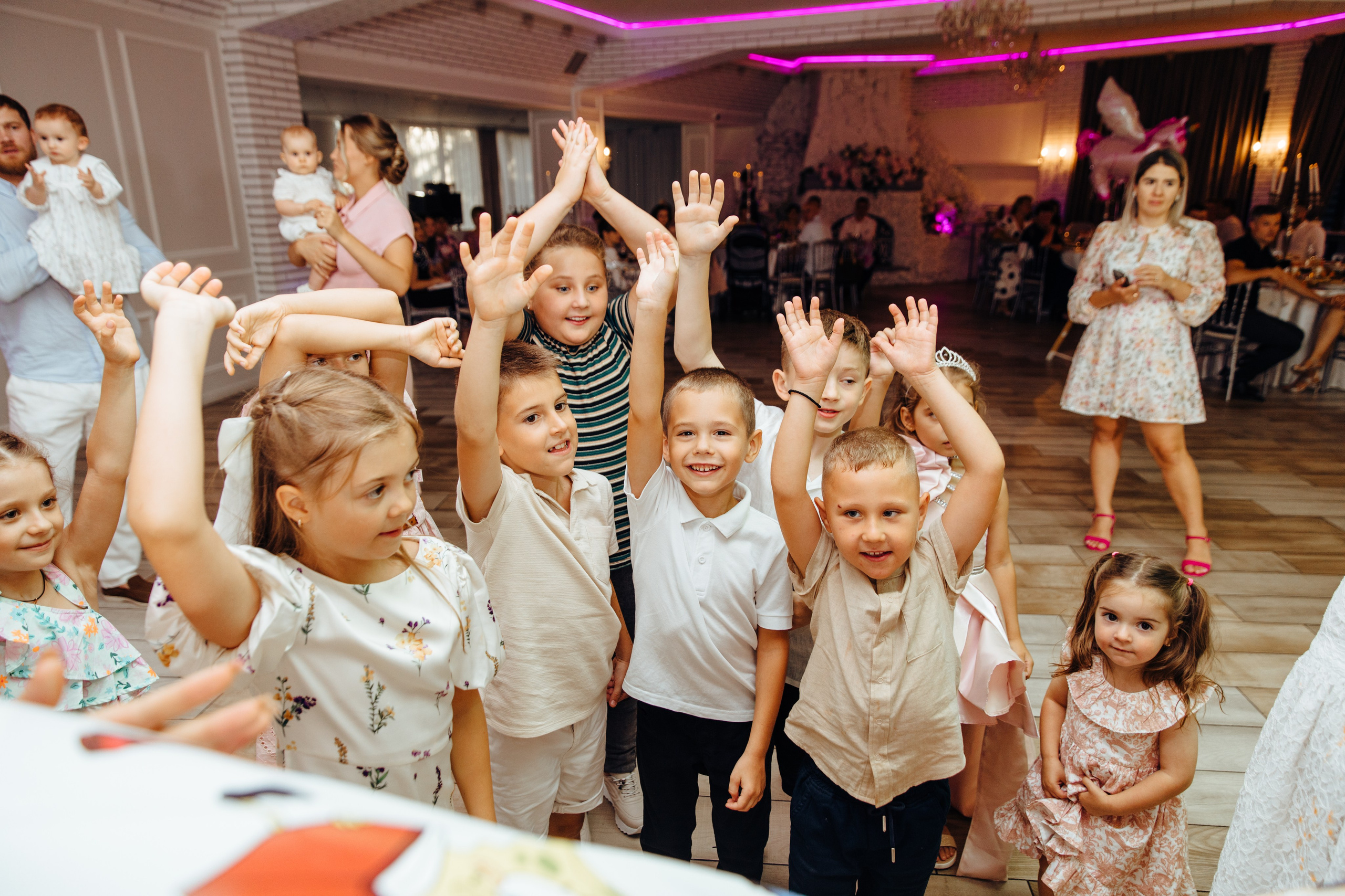 Antonia. Fotograf de nuntă și evenimente private!