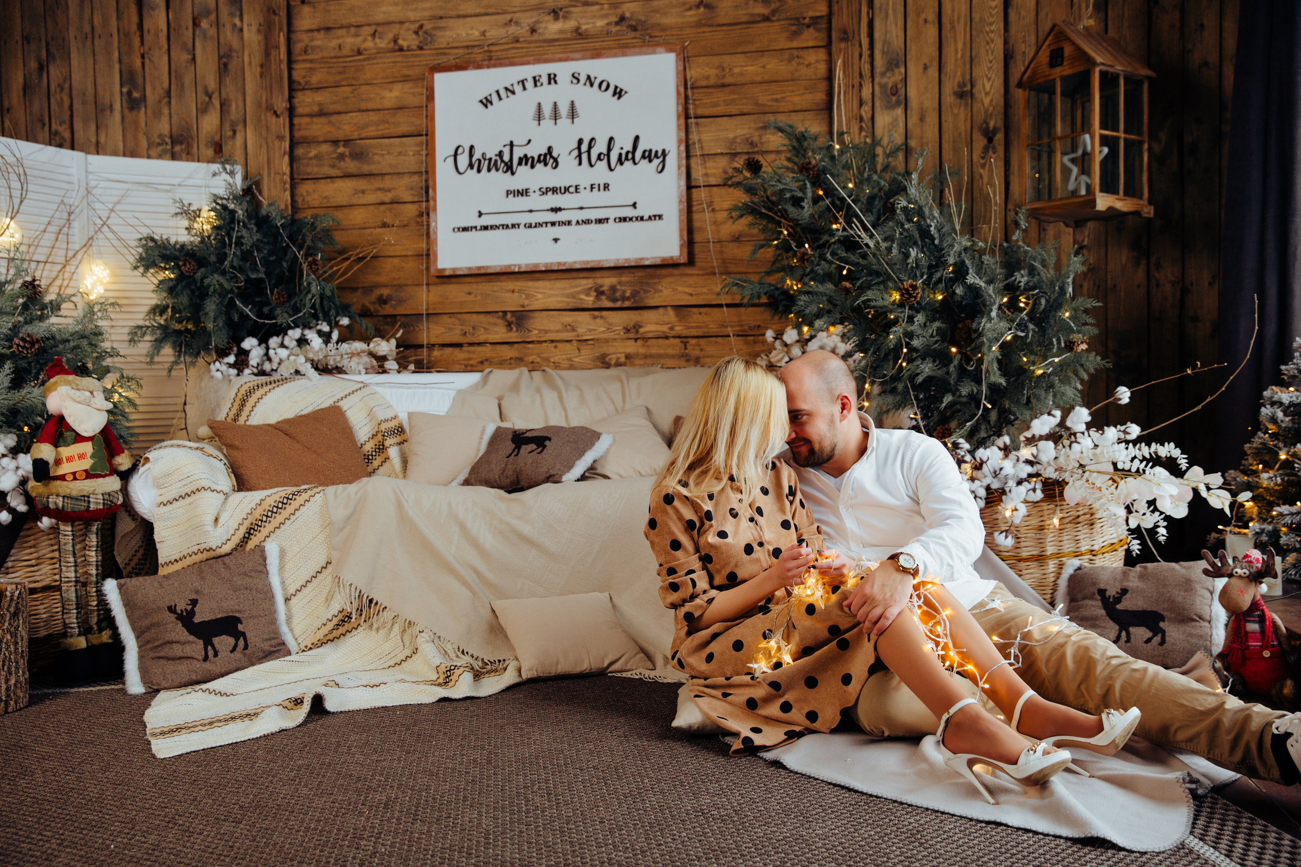 Magia sarbātorilor. Fotograf de nuntă și evenimente private!