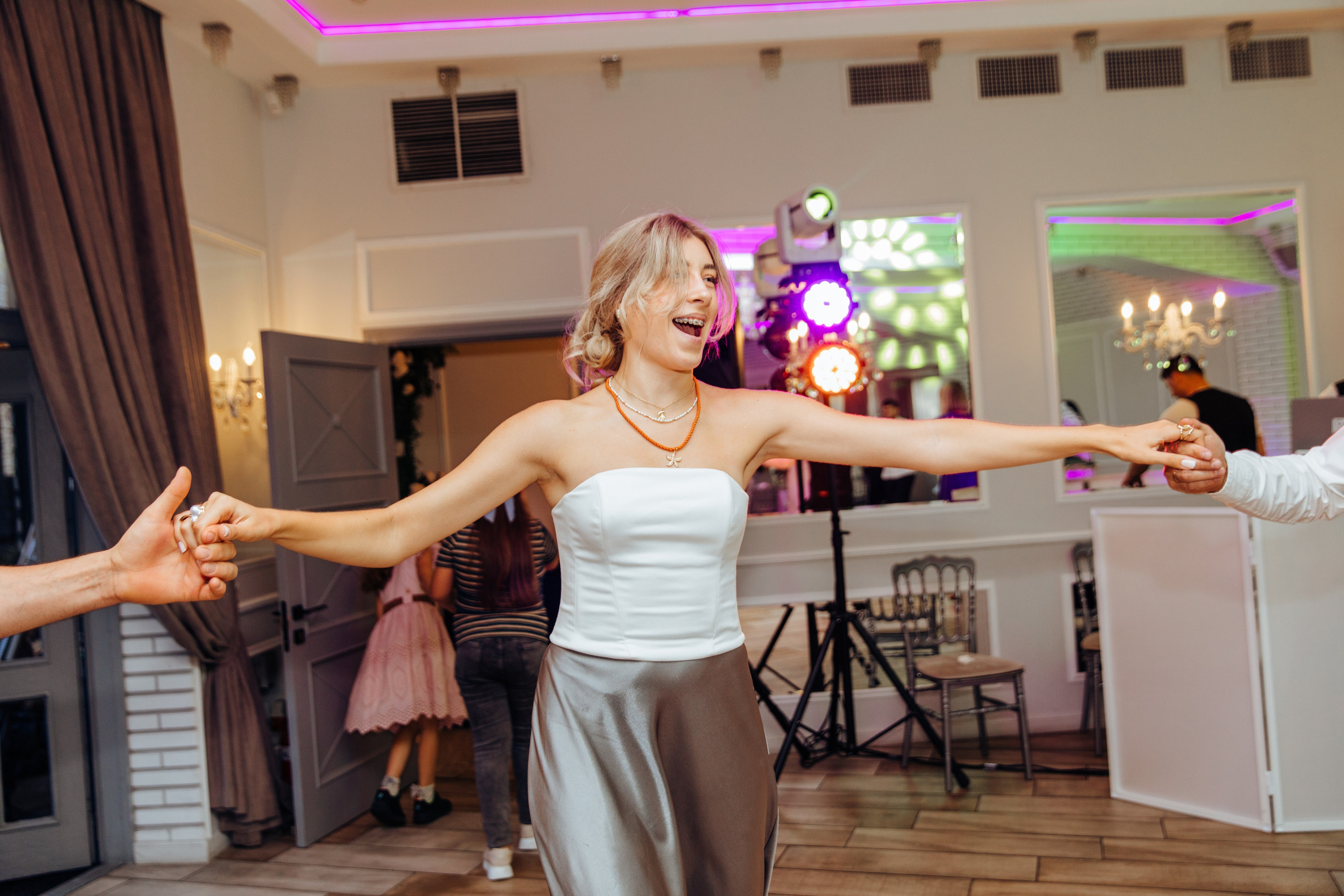 Antonia. Fotograf de nuntă și evenimente private!