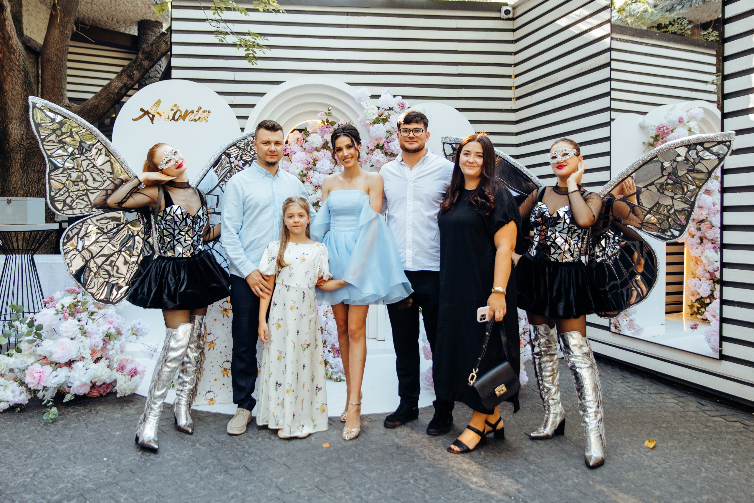 Antonia. Fotograf de nuntă și evenimente private!