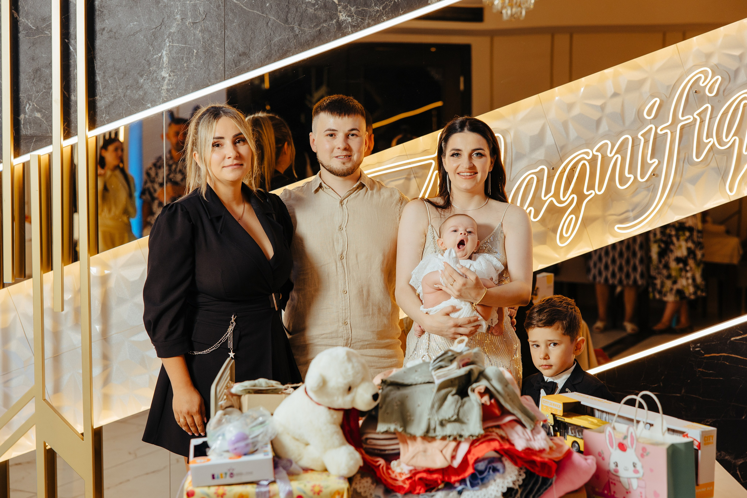 Delia. Fotograf de nuntă și evenimente private!