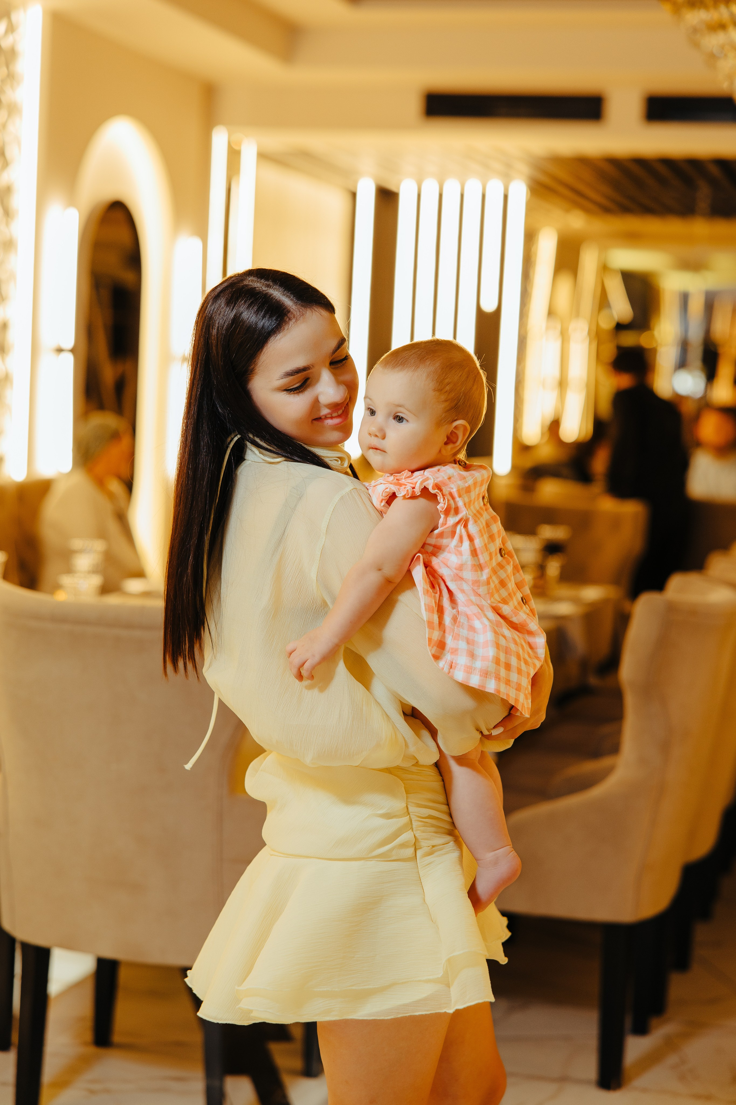 Delia. Fotograf de nuntă și evenimente private!