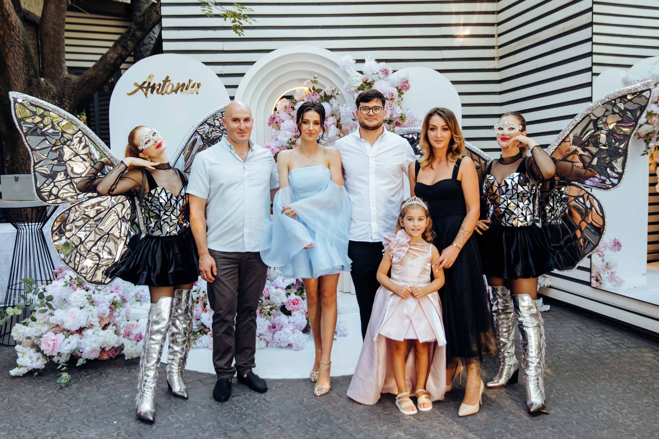 Antonia. Fotograf de nuntă și evenimente private!