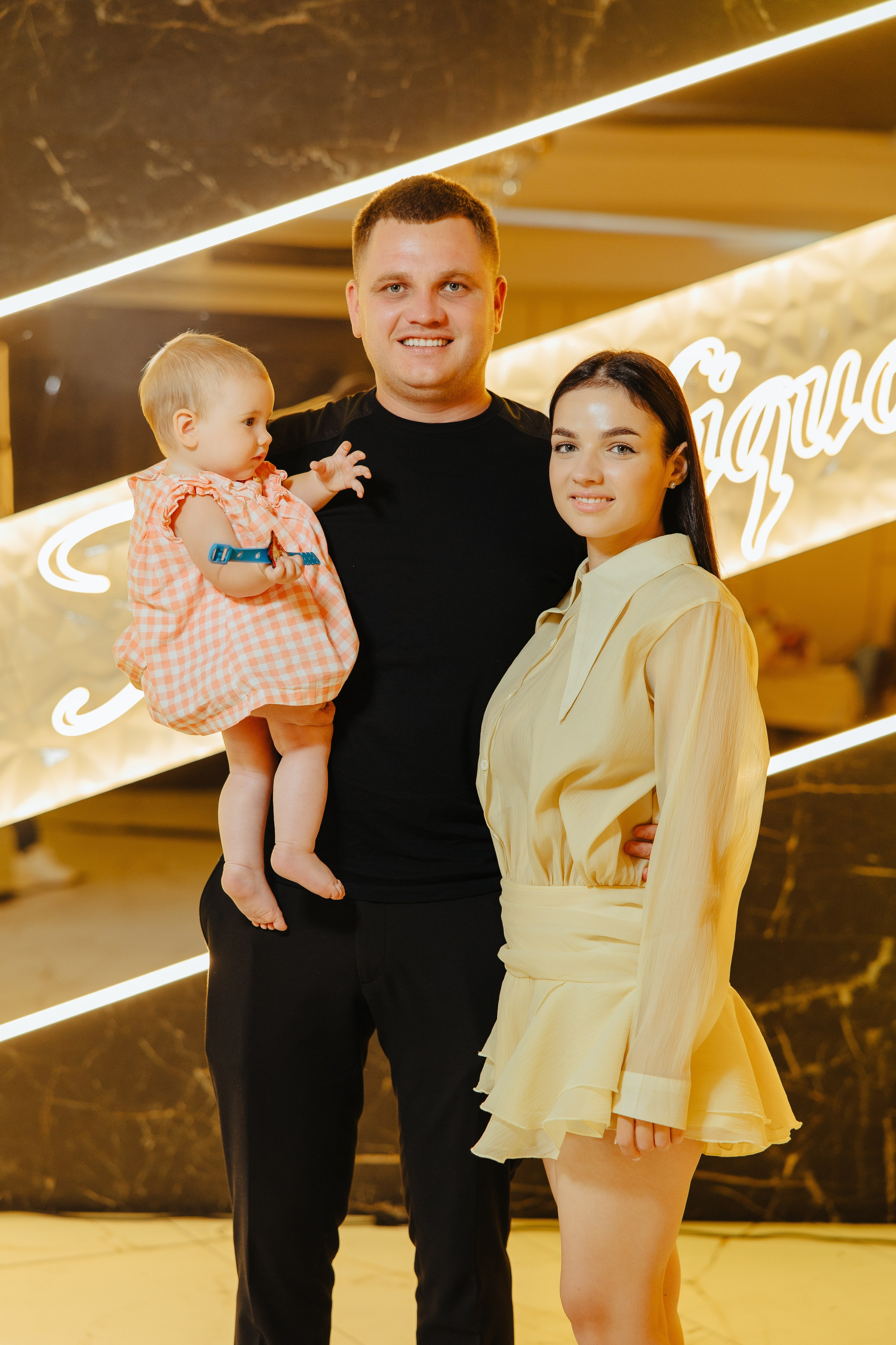 Delia. Fotograf de nuntă și evenimente private!