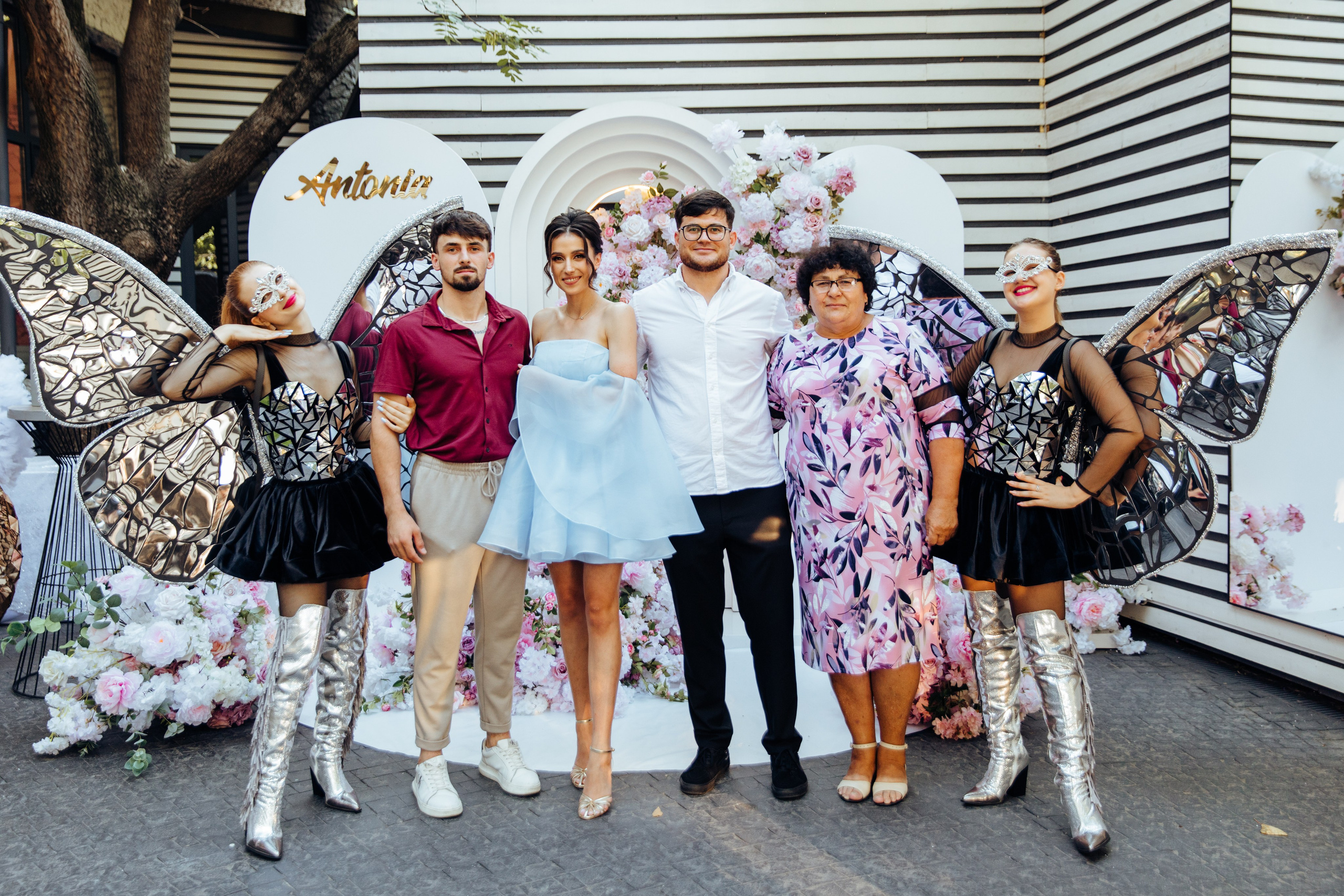 Antonia. Fotograf de nuntă și evenimente private!