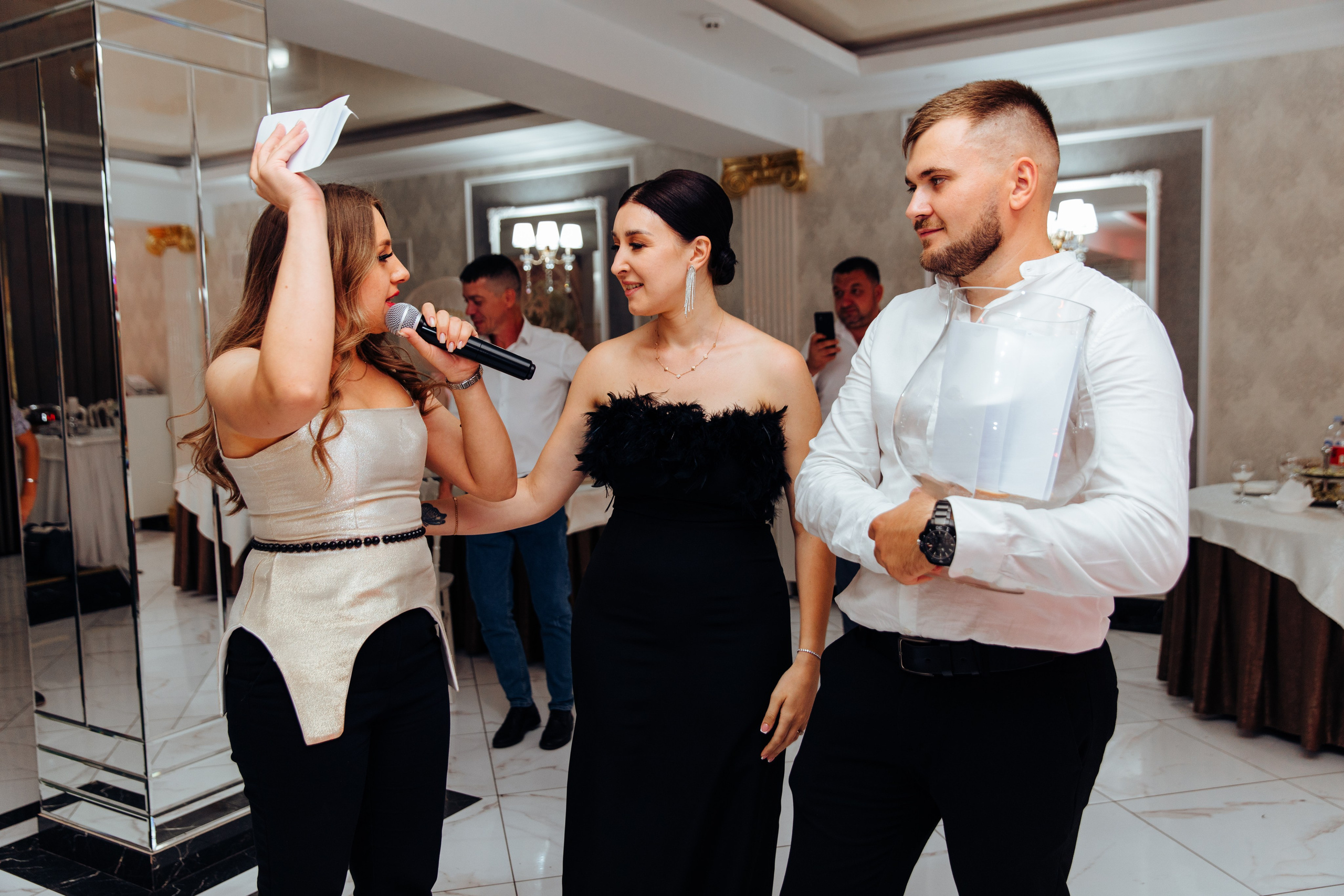 Emma. Fotograf de nuntă și evenimente private!