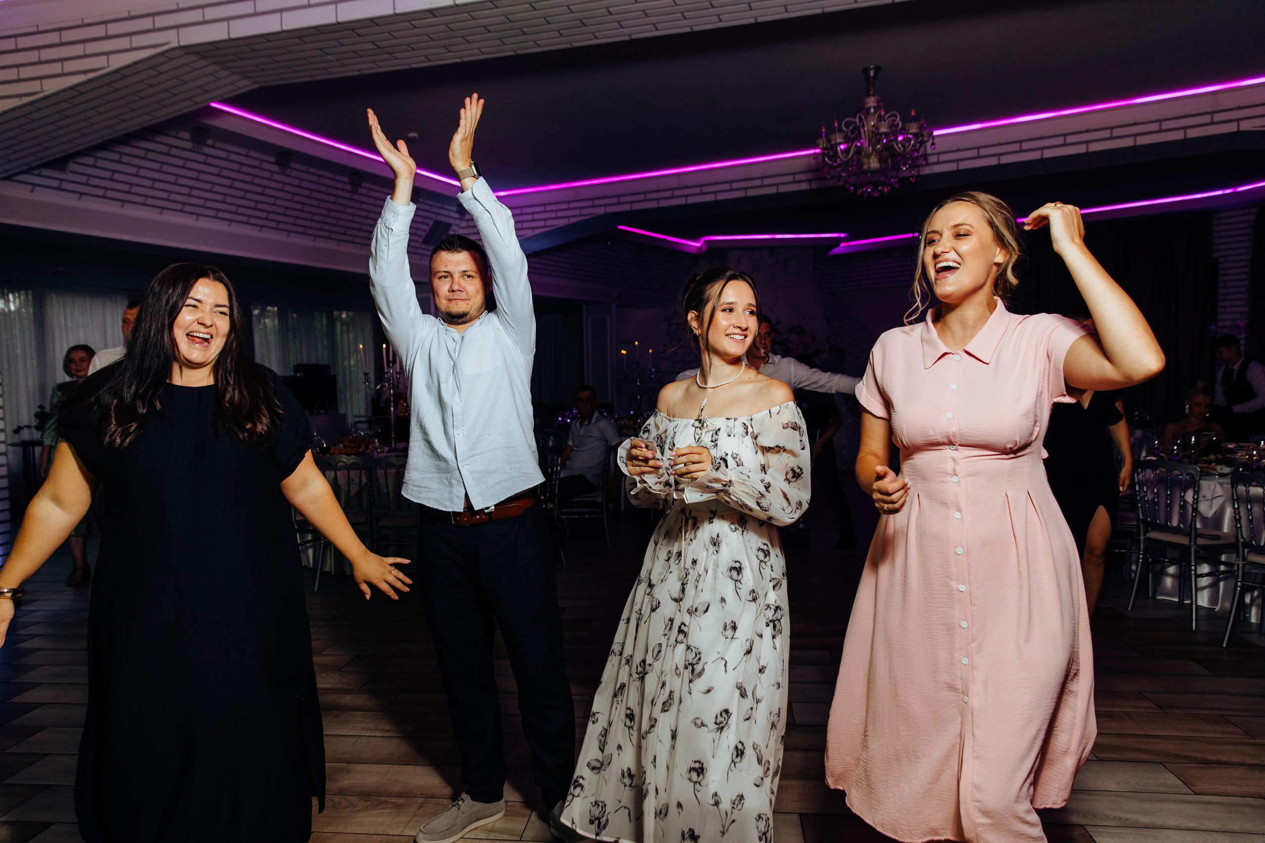 Antonia. Fotograf de nuntă și evenimente private!