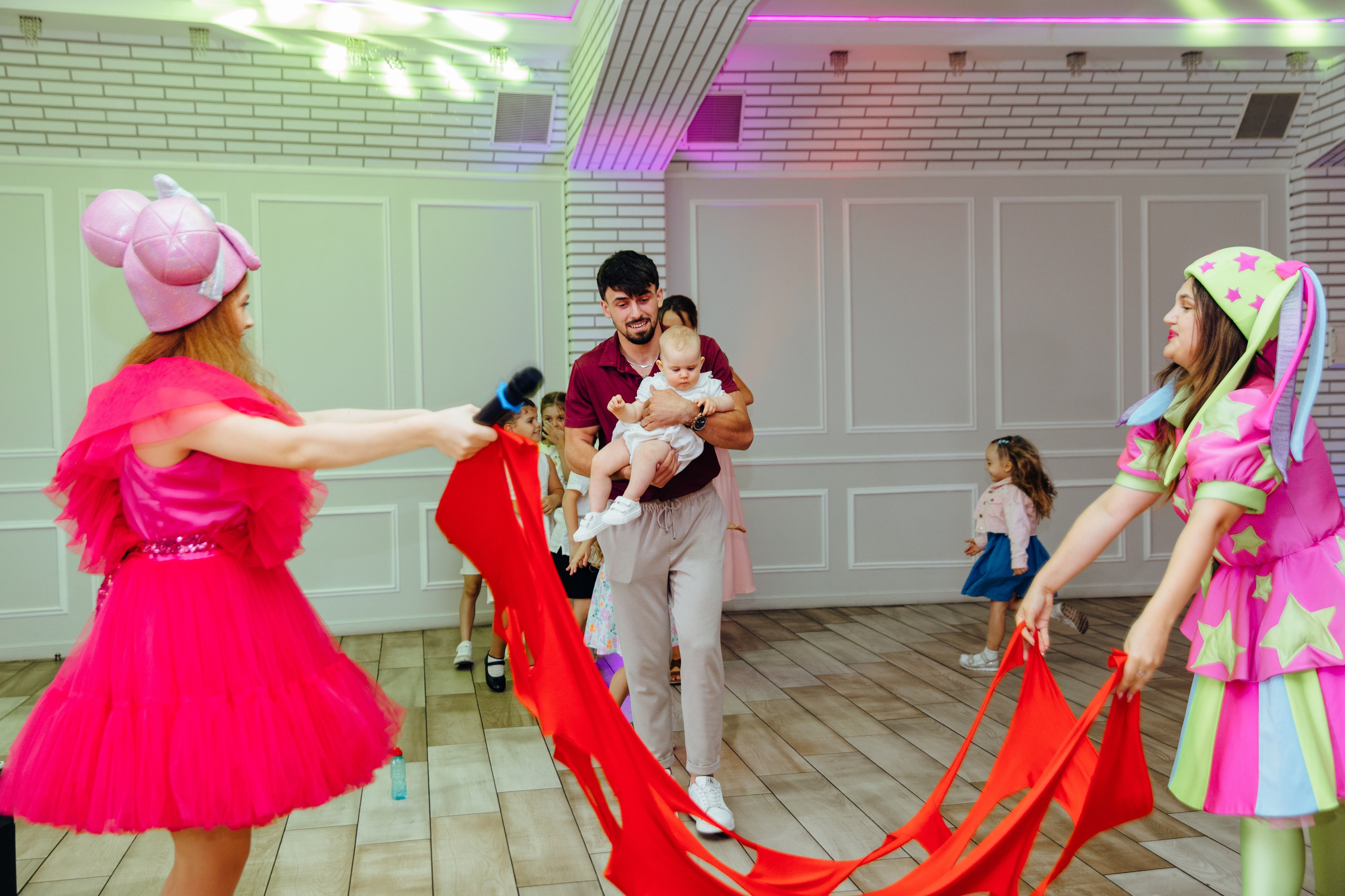 Antonia. Fotograf de nuntă și evenimente private!