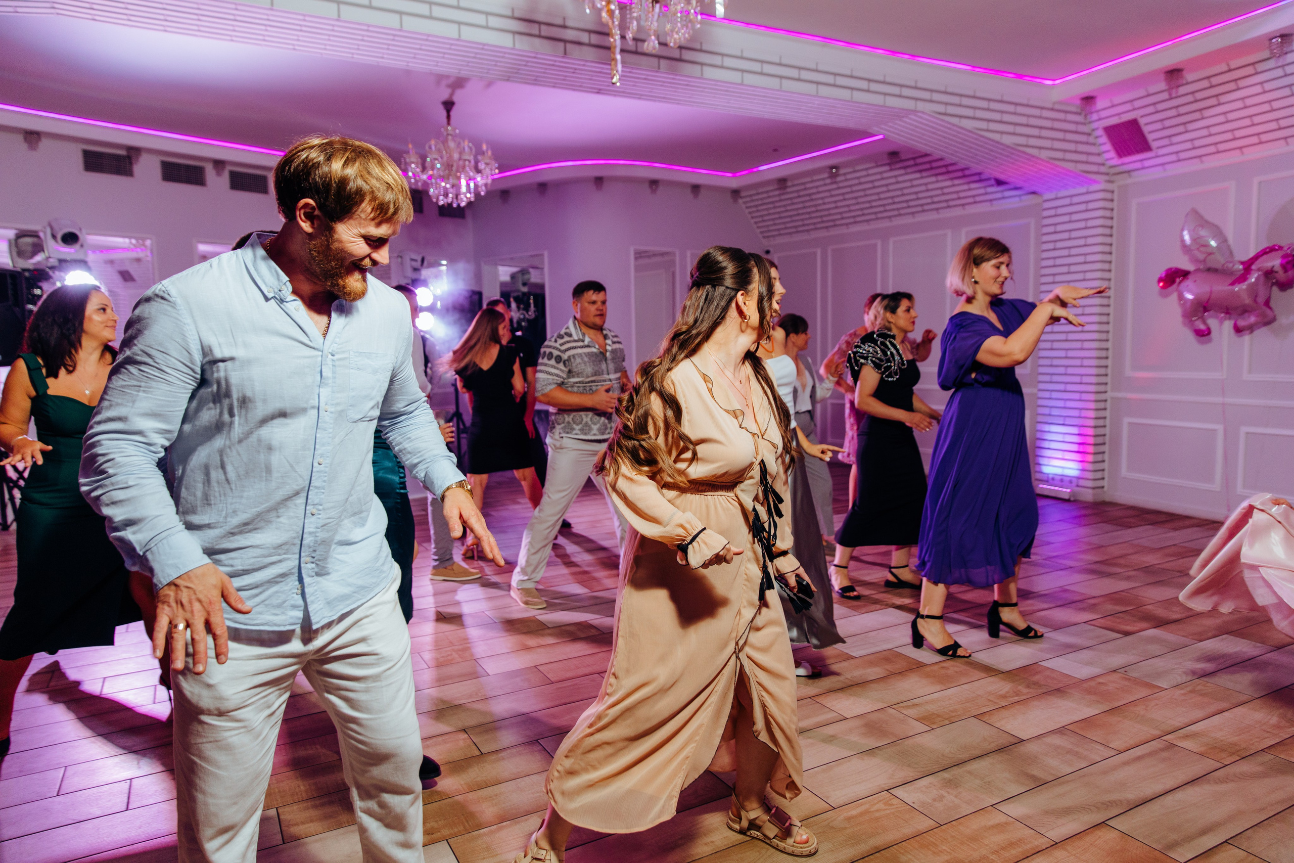 Antonia. Fotograf de nuntă și evenimente private!