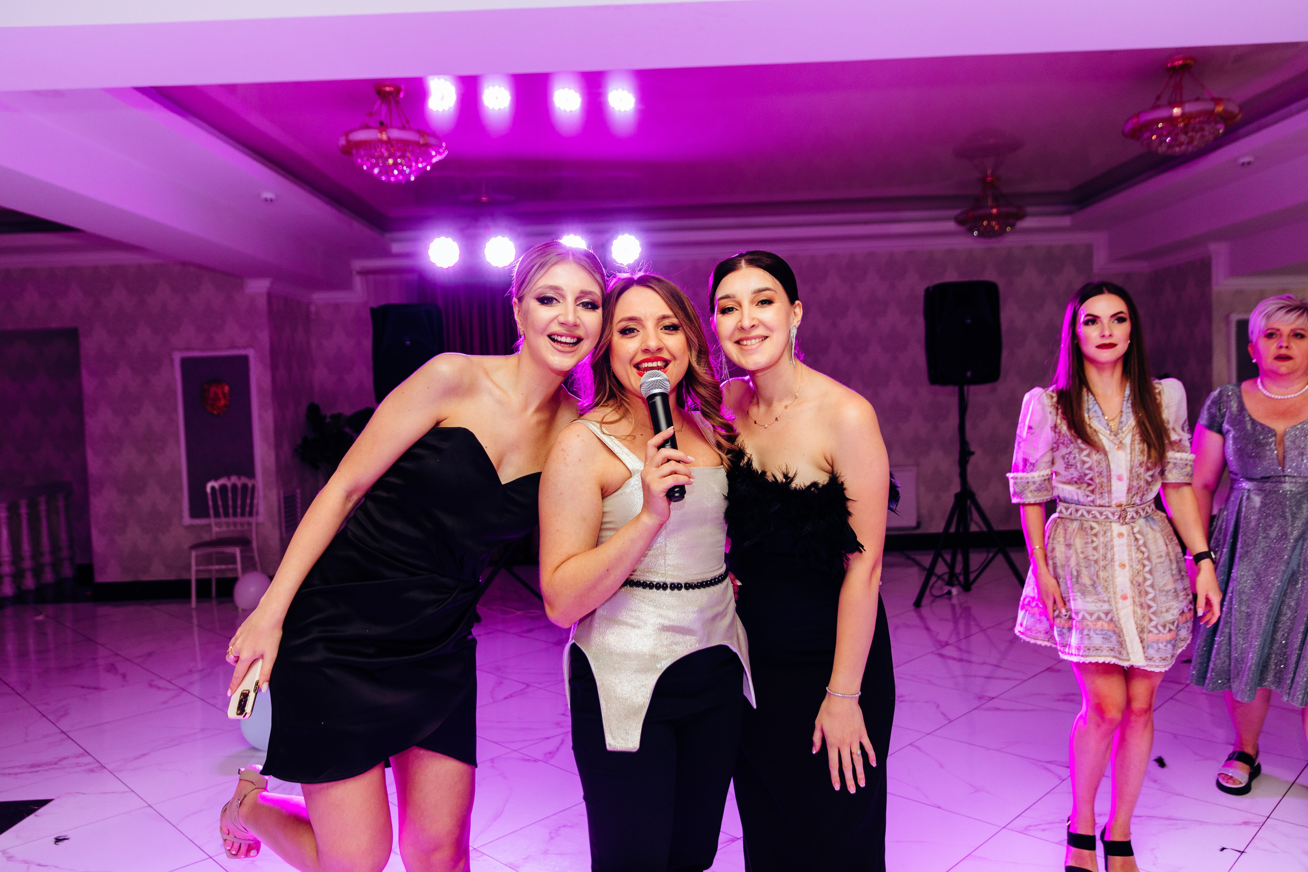 Emma. Fotograf de nuntă și evenimente private!