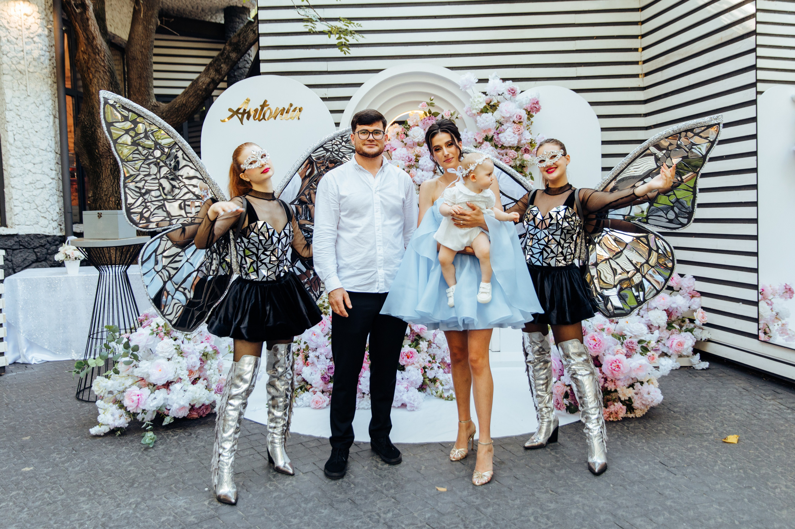 Antonia. Fotograf de nuntă și evenimente private!