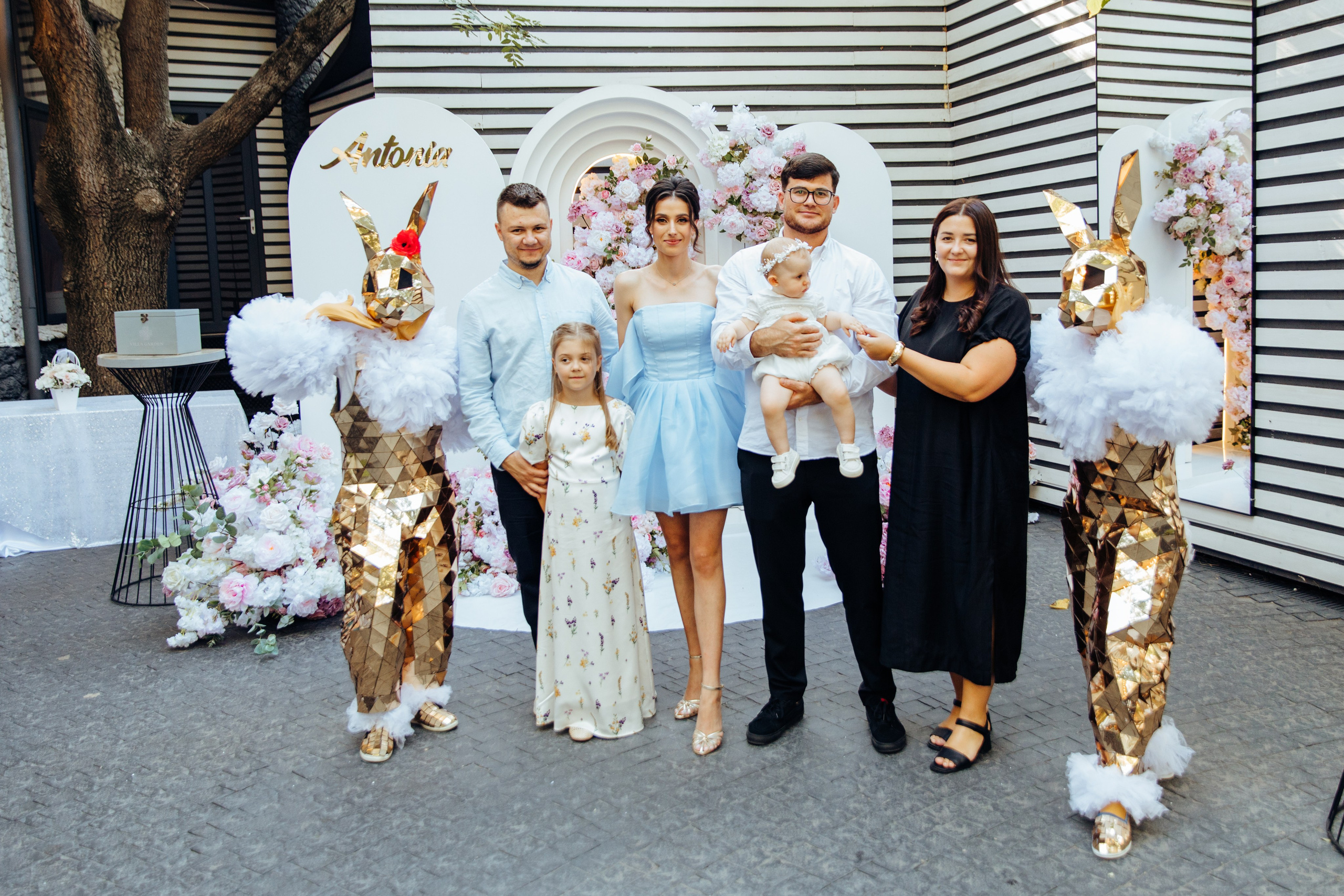 Antonia. Fotograf de nuntă și evenimente private!