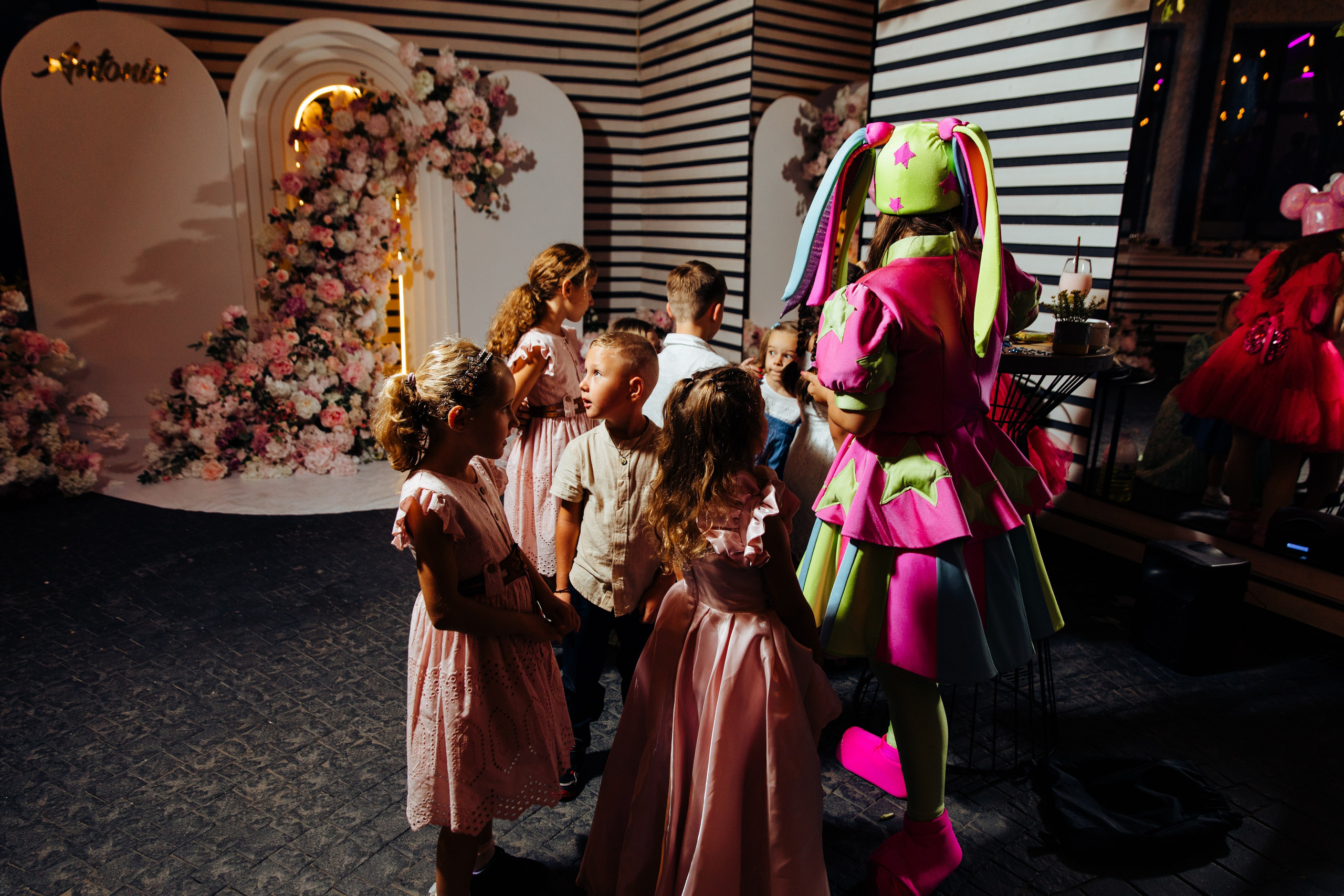 Antonia. Fotograf de nuntă și evenimente private!