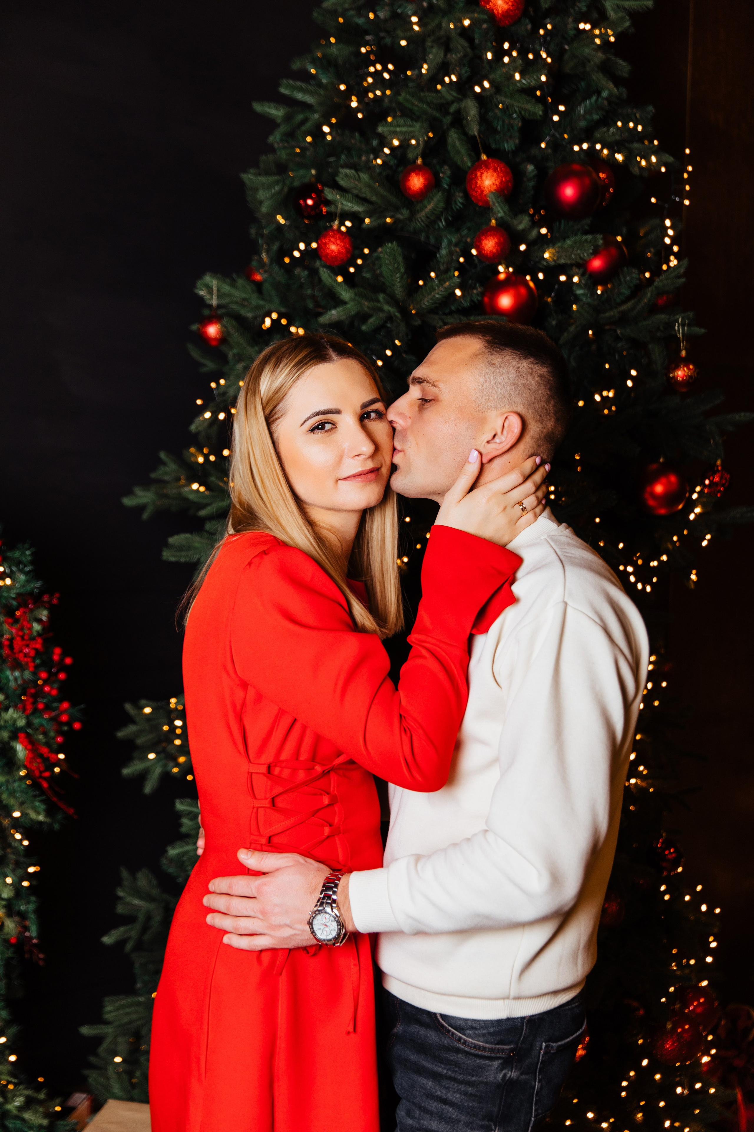 Magia sarbātorilor. Fotograf de nuntă și evenimente private!