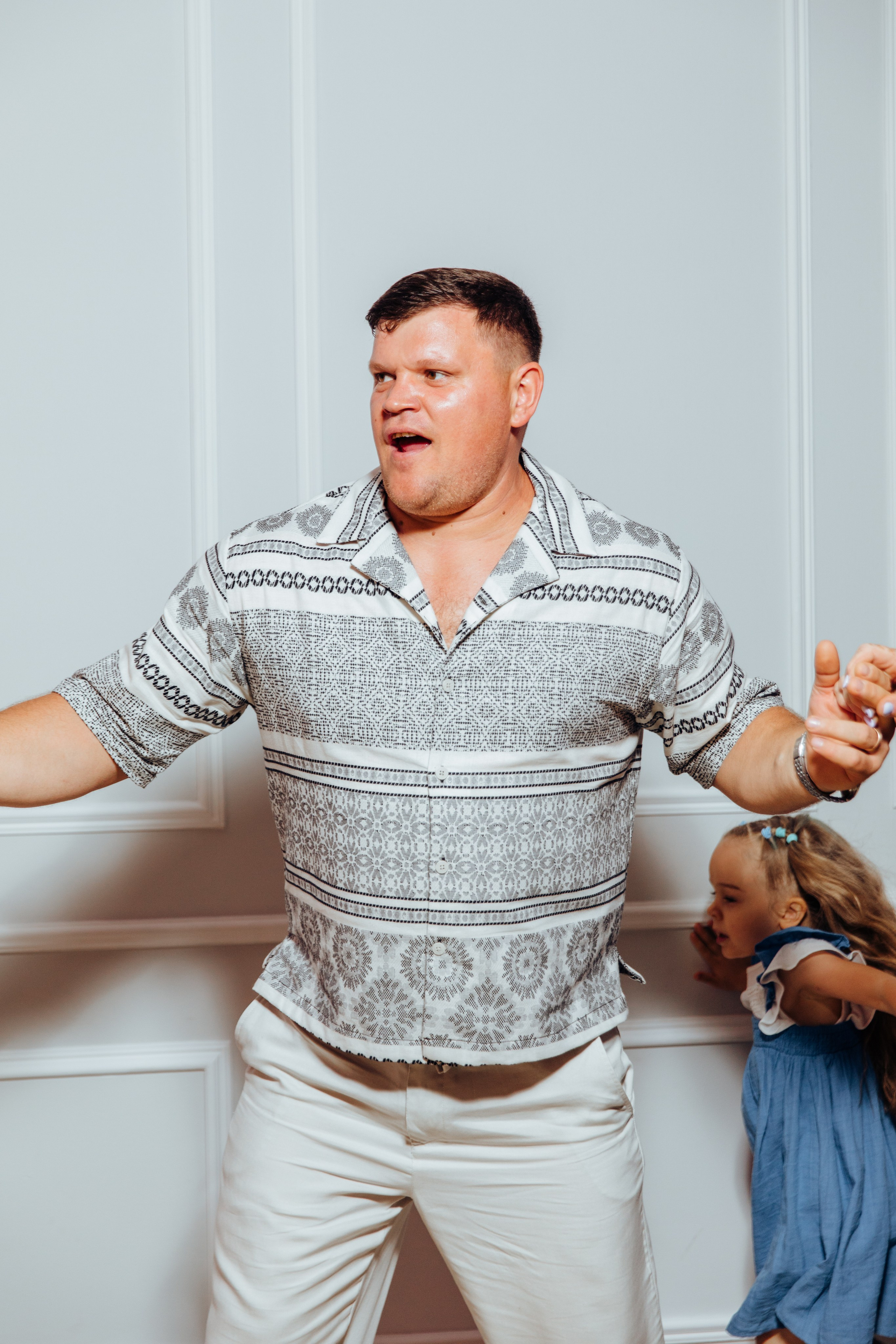 Antonia. Fotograf de nuntă și evenimente private!