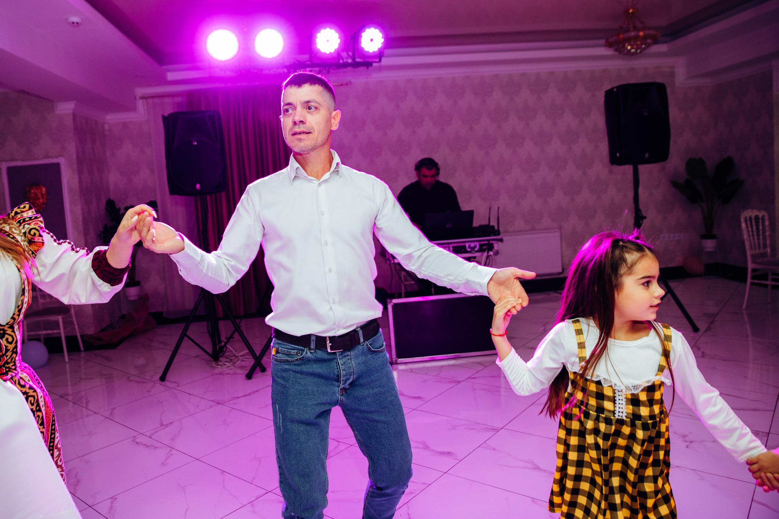 Emma. Fotograf de nuntă și evenimente private!