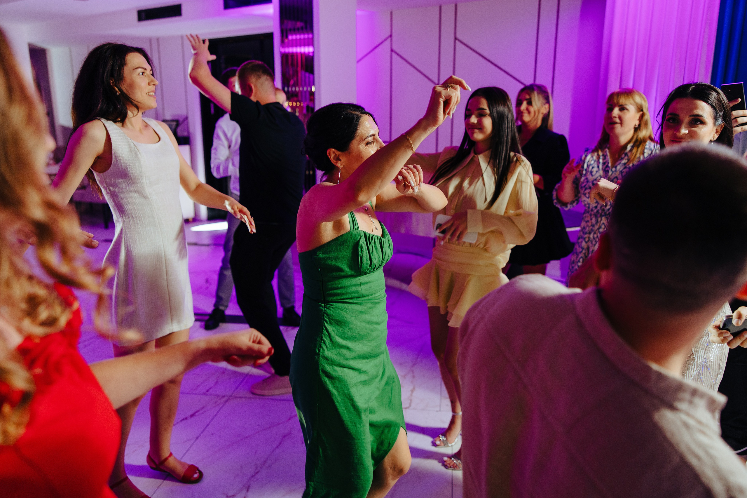 Delia. Fotograf de nuntă și evenimente private!