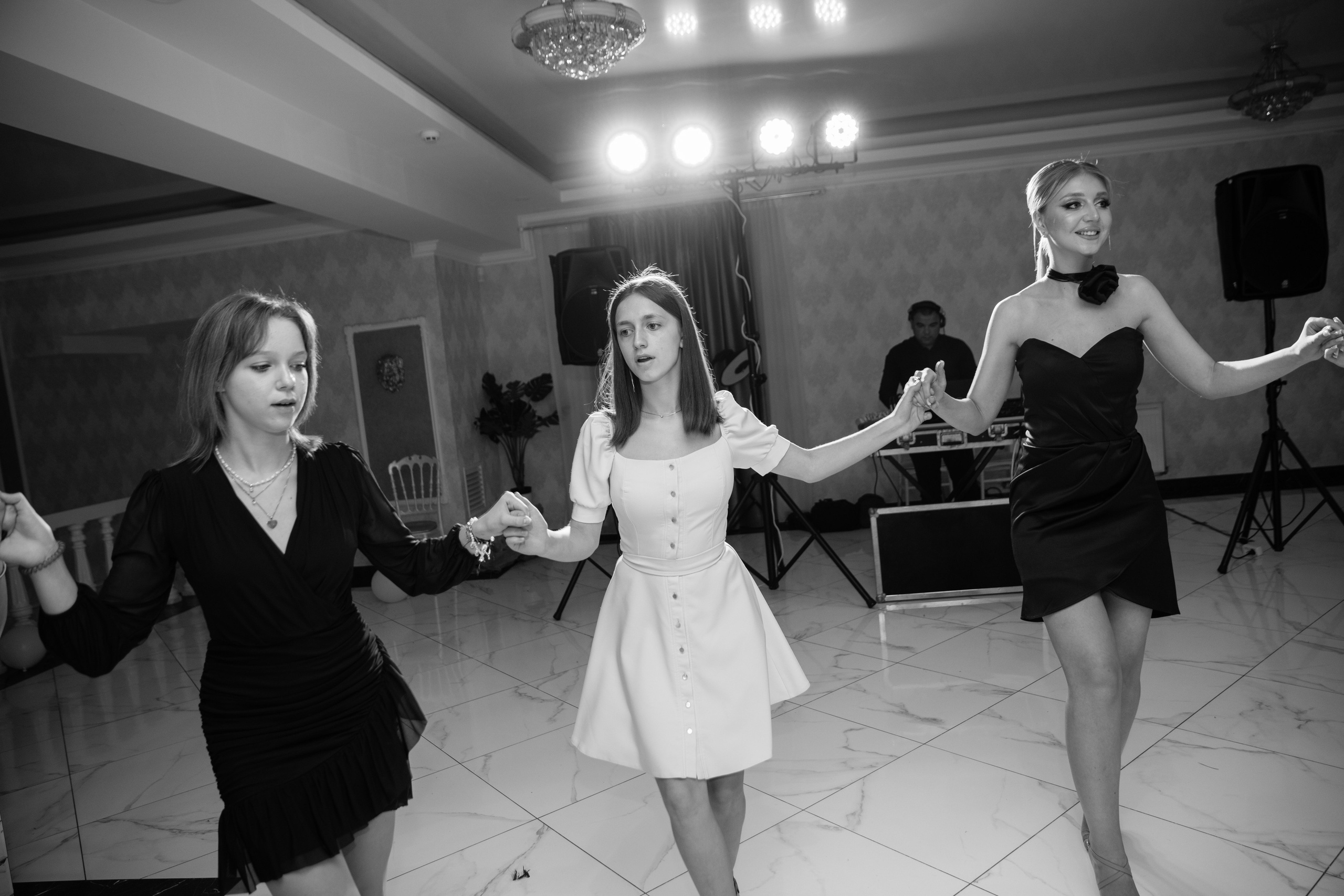 Emma. Fotograf de nuntă și evenimente private!