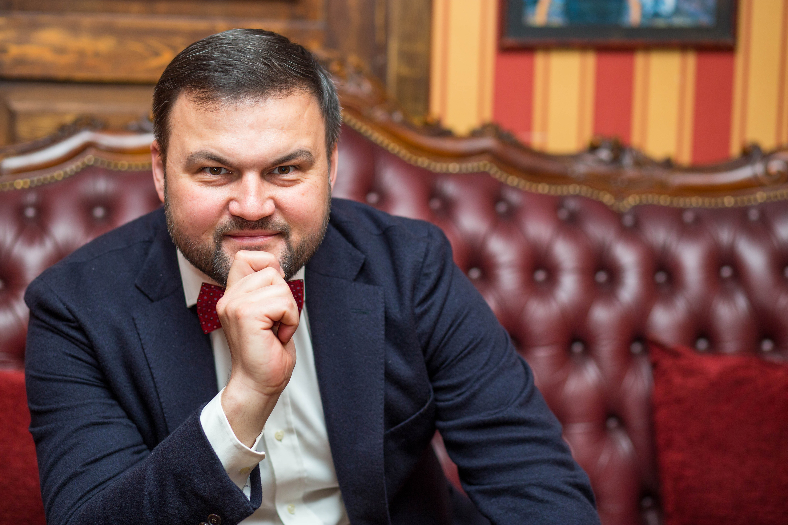 Servicii de Moderator,Dj,Lumini,Fum greu,Foto și video,Iepurasii de aur,Show programe la Chișinău și în afară țării.                                                                                          Услуги Ведущего,Диджея,Свет,Тяжелый дым,Фото и видео,Зеркальные кролики,Шоу программа в Кишиневе и по всему миру.    Viber,Whatsapp,Telegram:+37379886716.                                     