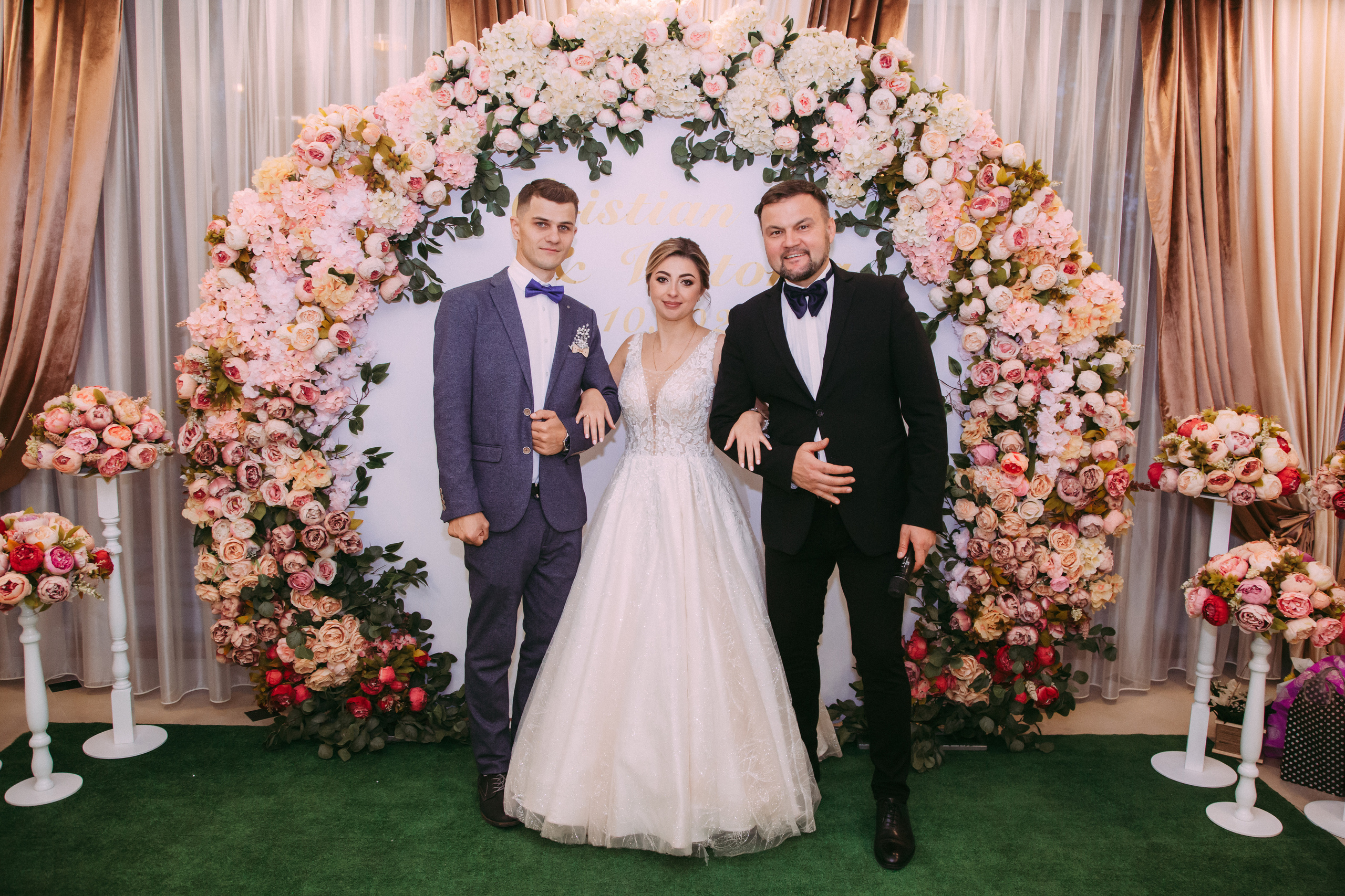 Лучший ведущий на свадьбу Кишинев. Ведущий счастливых свадеб в Кишинев