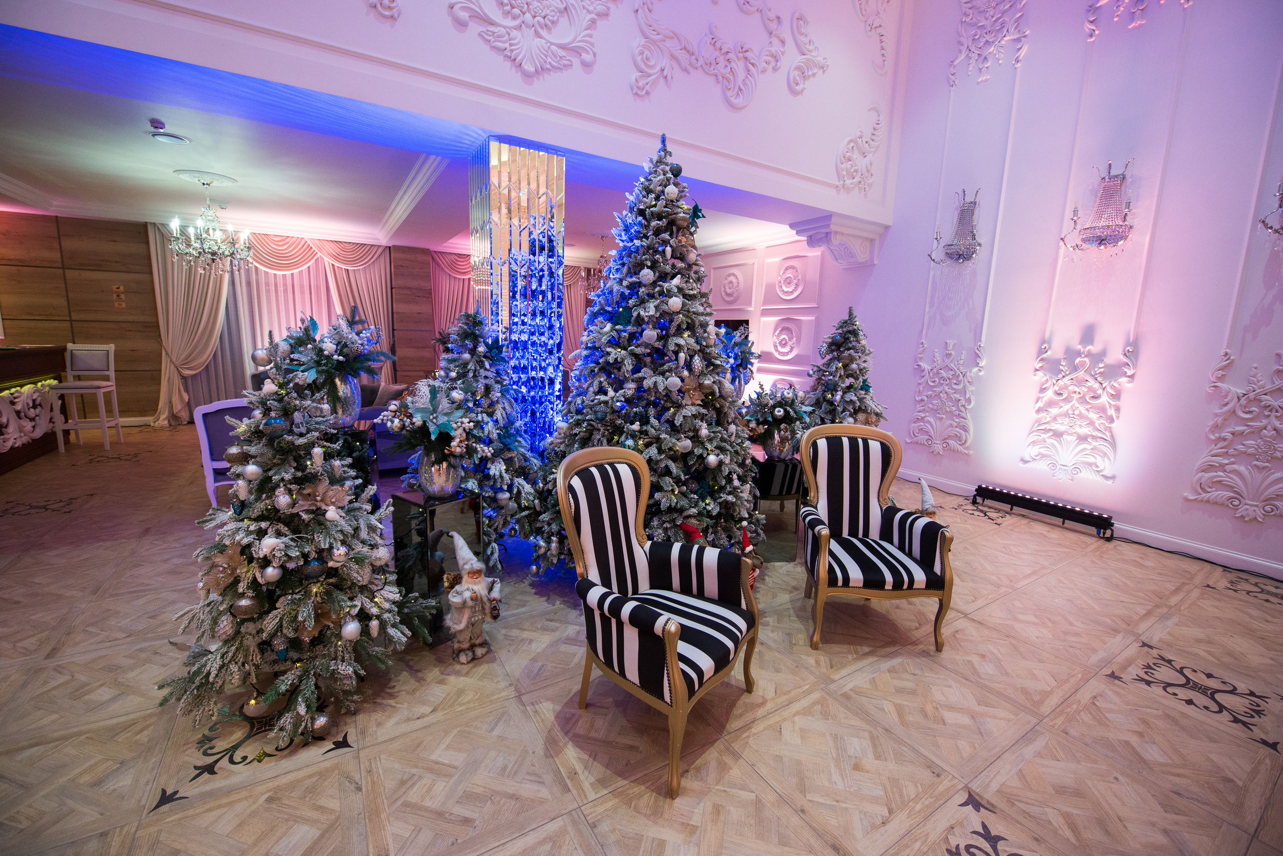 Servicii de Moderator,Dj,Lumini,Fum greu,Foto și video,Iepurasii de aur,Show programe la Chișinău și în afară țării.                                                                                          Услуги Ведущего,Диджея,Свет,Тяжелый дым,Фото и видео,Зеркальные кролики,Шоу программа в Кишиневе и по всему миру.    Viber,Whatsapp,Telegram:+37379886716.                                     