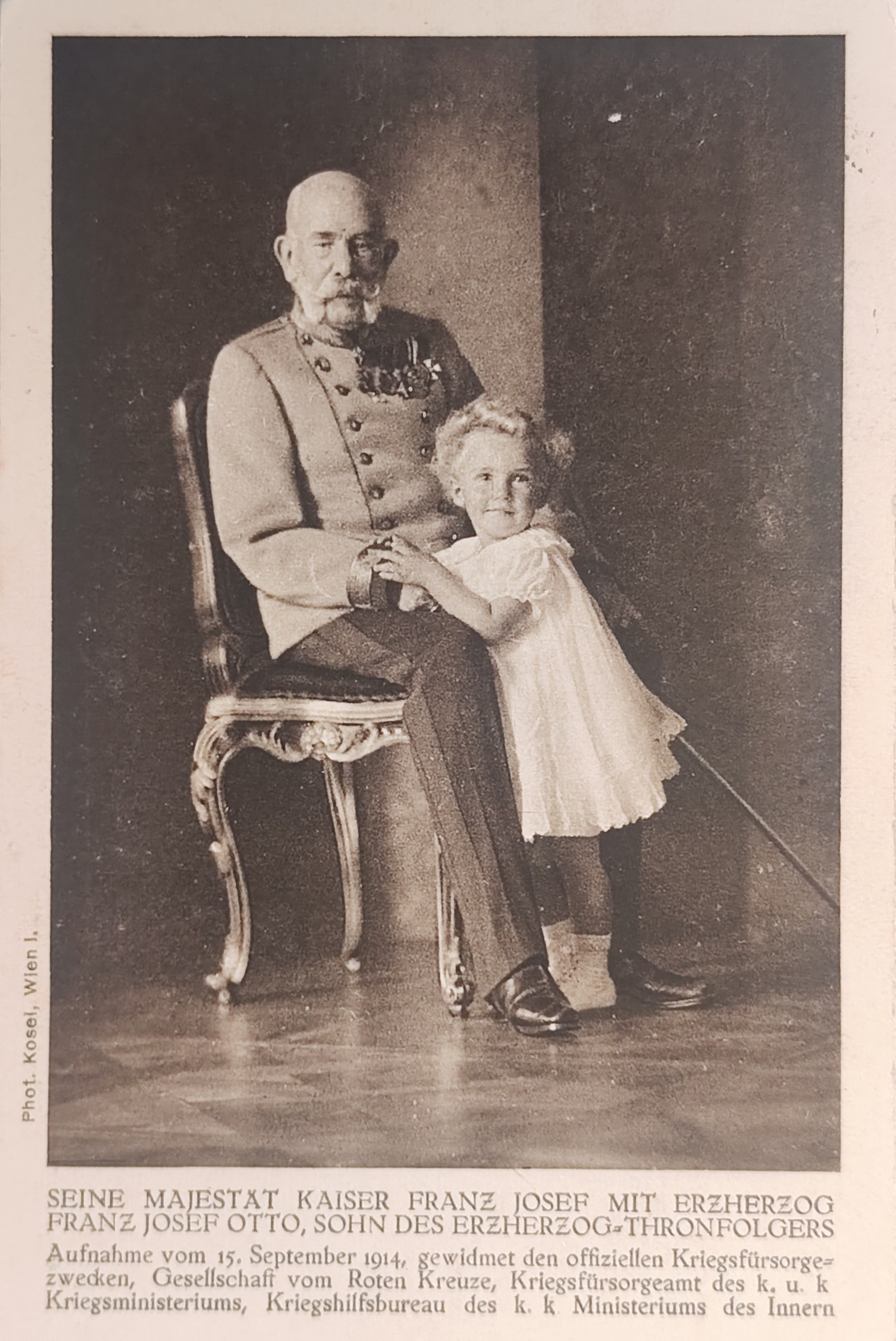 Старинные почтовые открытки и мои истории о них. Фотограф, коллекционер винтажных открыток и создатель историй на пересечении прошлого и личного. Ирина Дайнакова