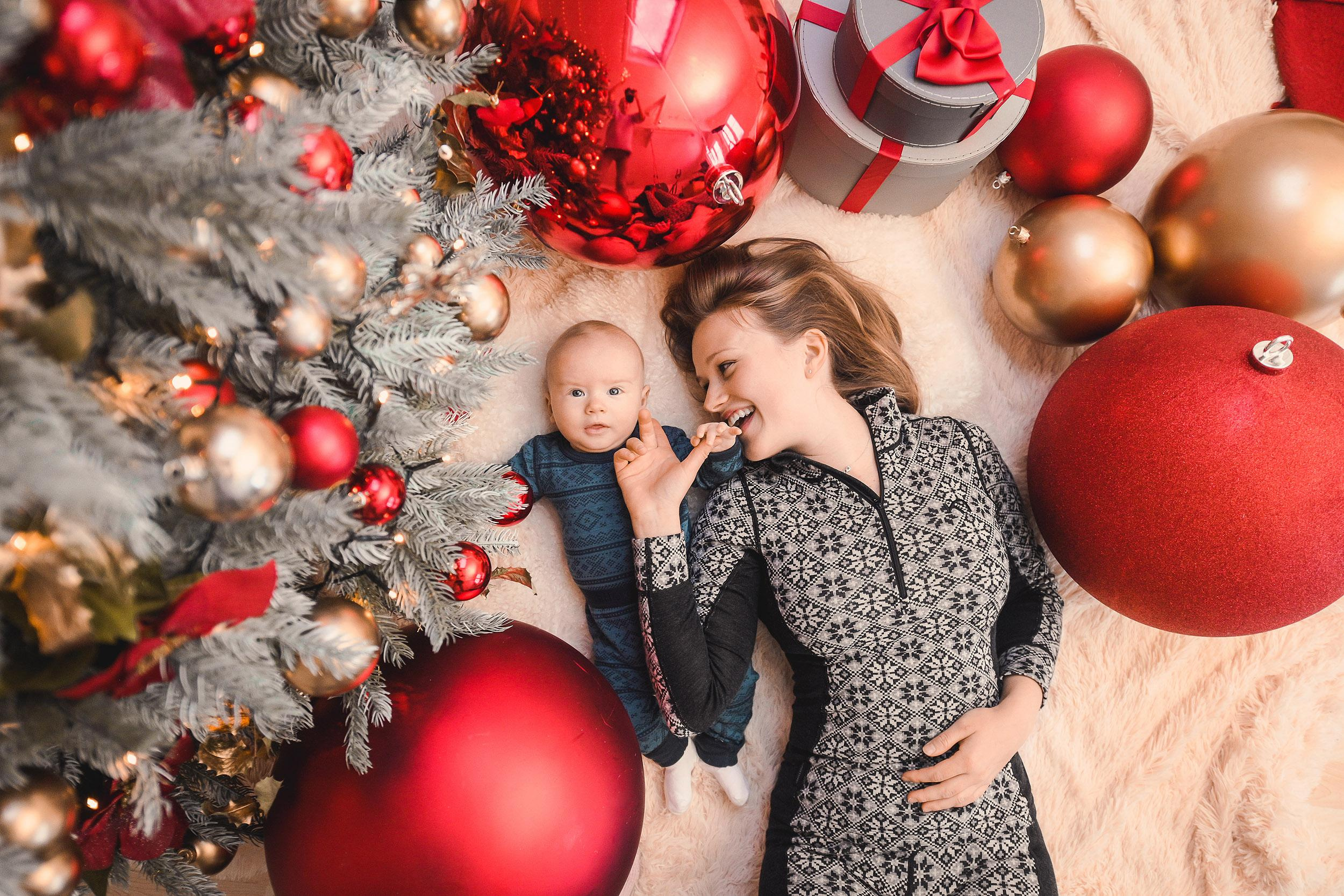 Alina and son. Family and wedding photographer in Norway Bublik Polina