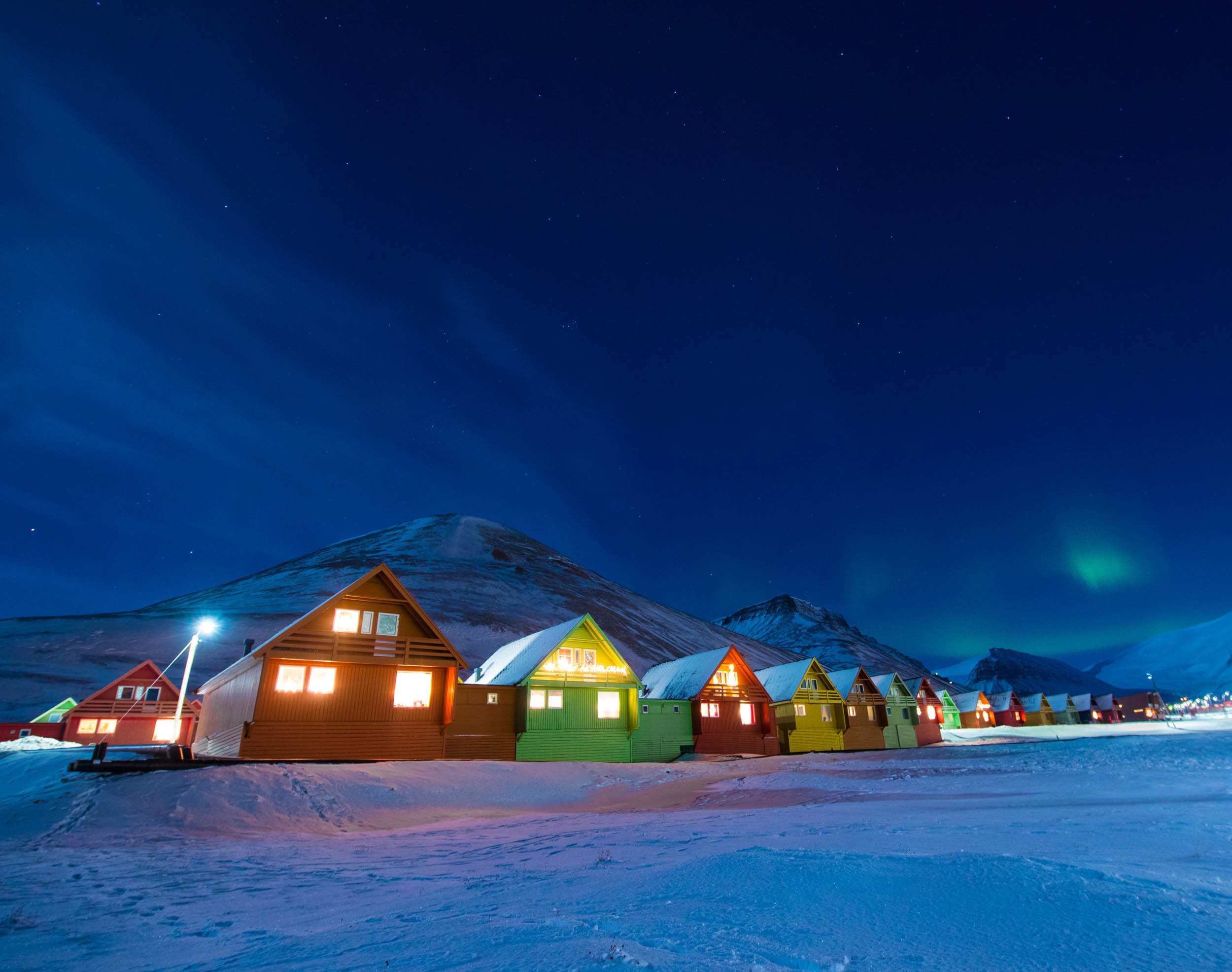 Svalbard. Winter. Night. Family and wedding photographer in Norway Bublik Polina