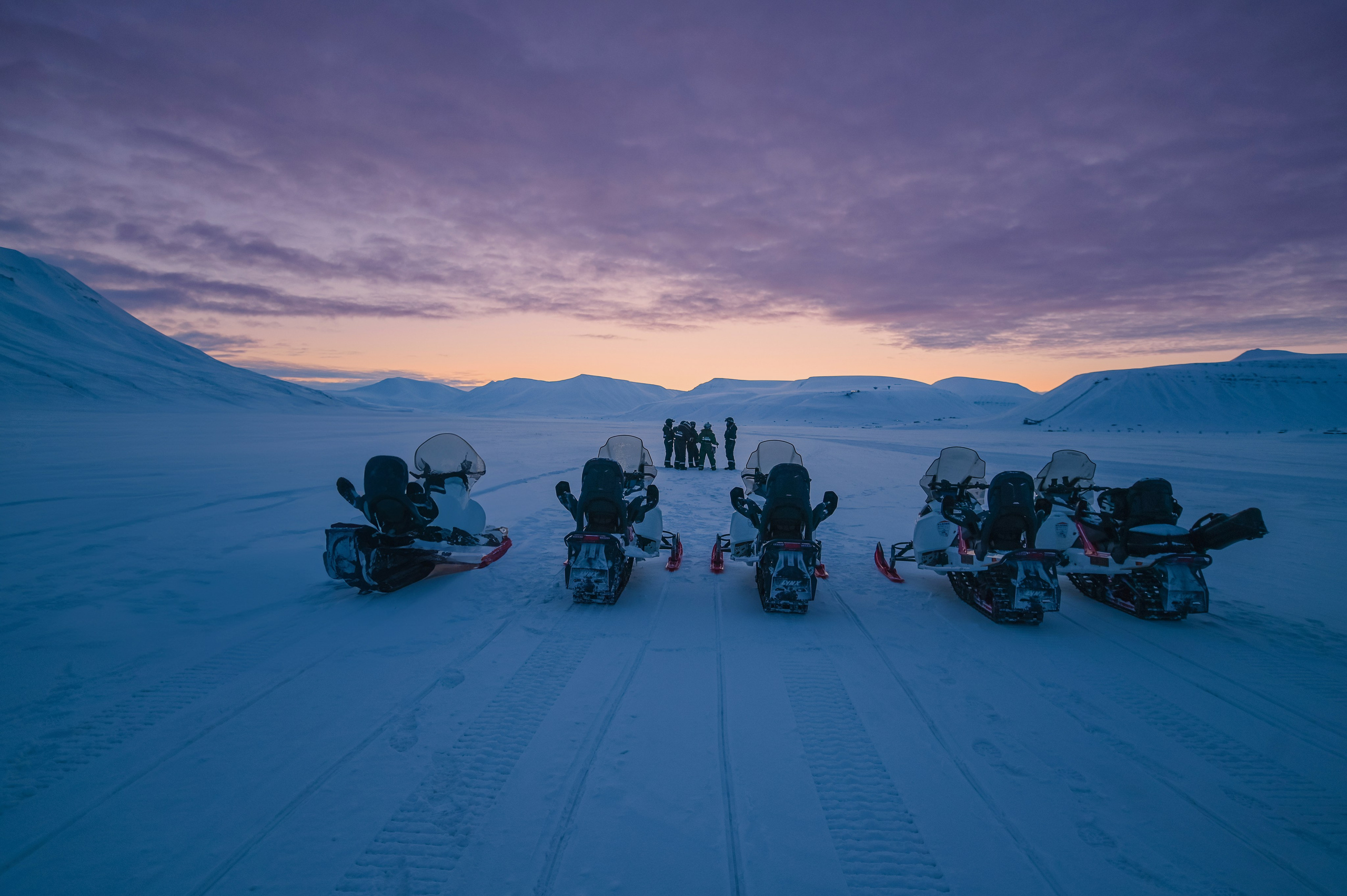 Svalbard february 2024. Family and wedding photographer in Norway Bublik Polina