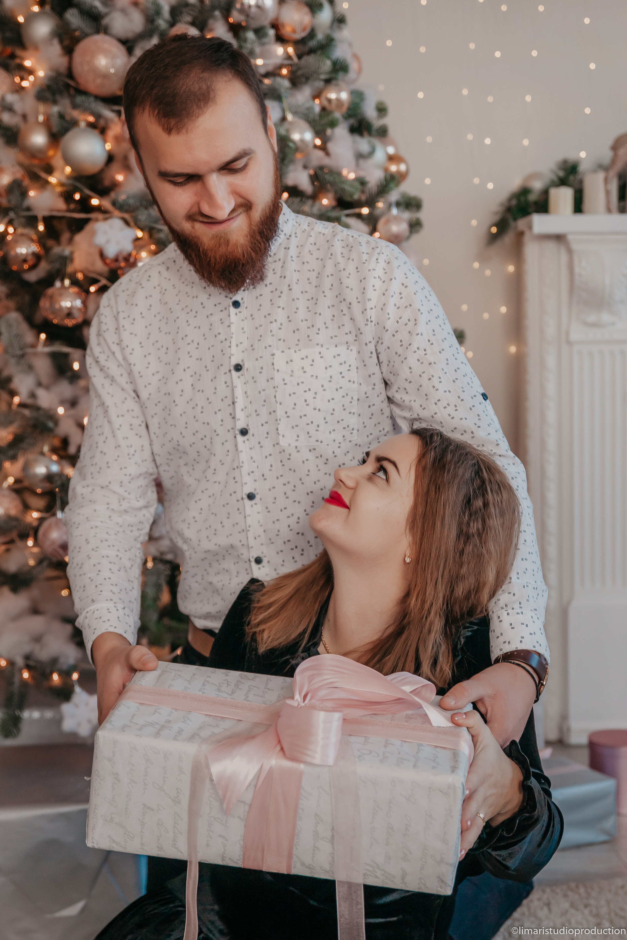 Новый год семьи Карпинеану. Фото видео в молдове