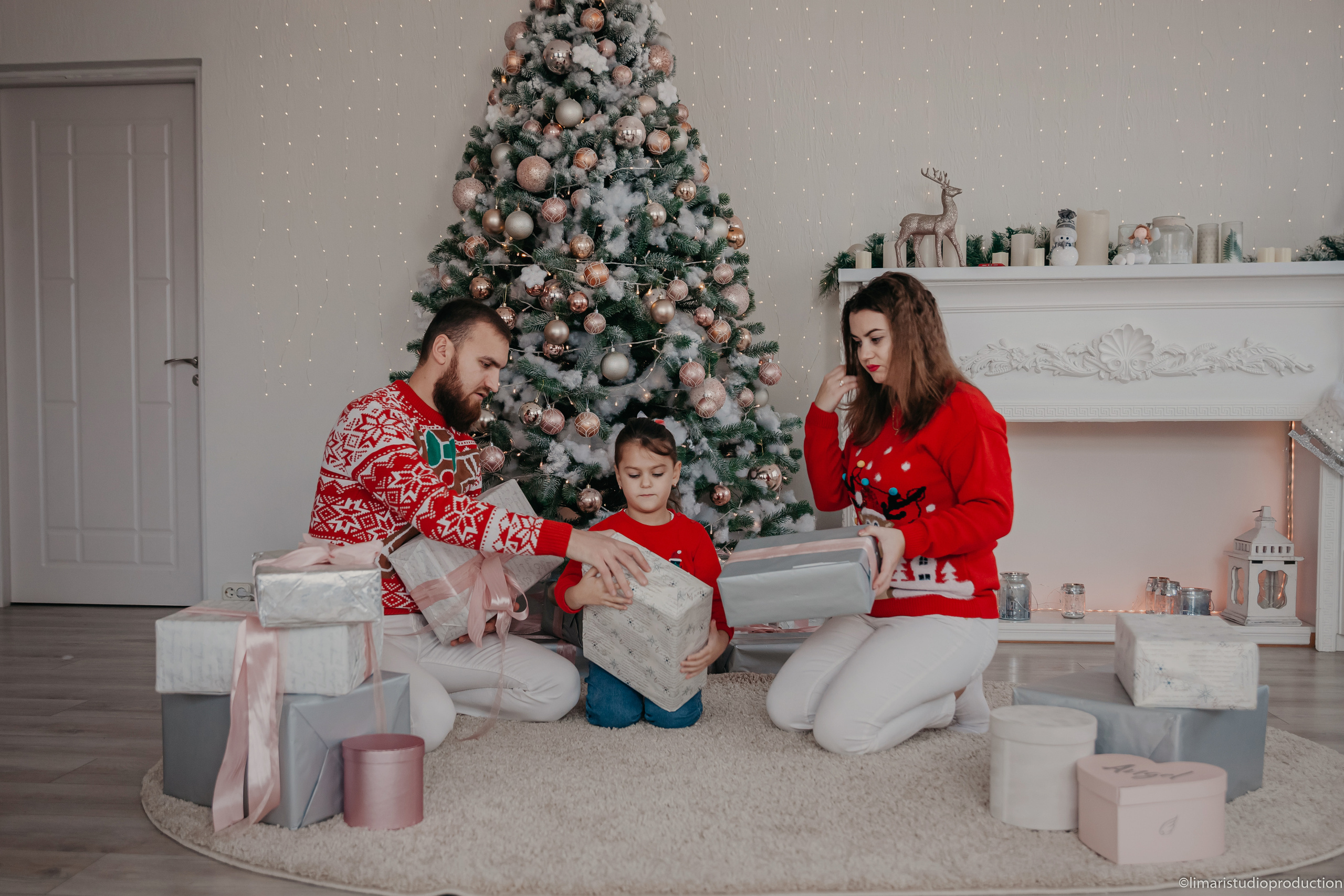 Новый год семьи Карпинеану. Фото видео в молдове