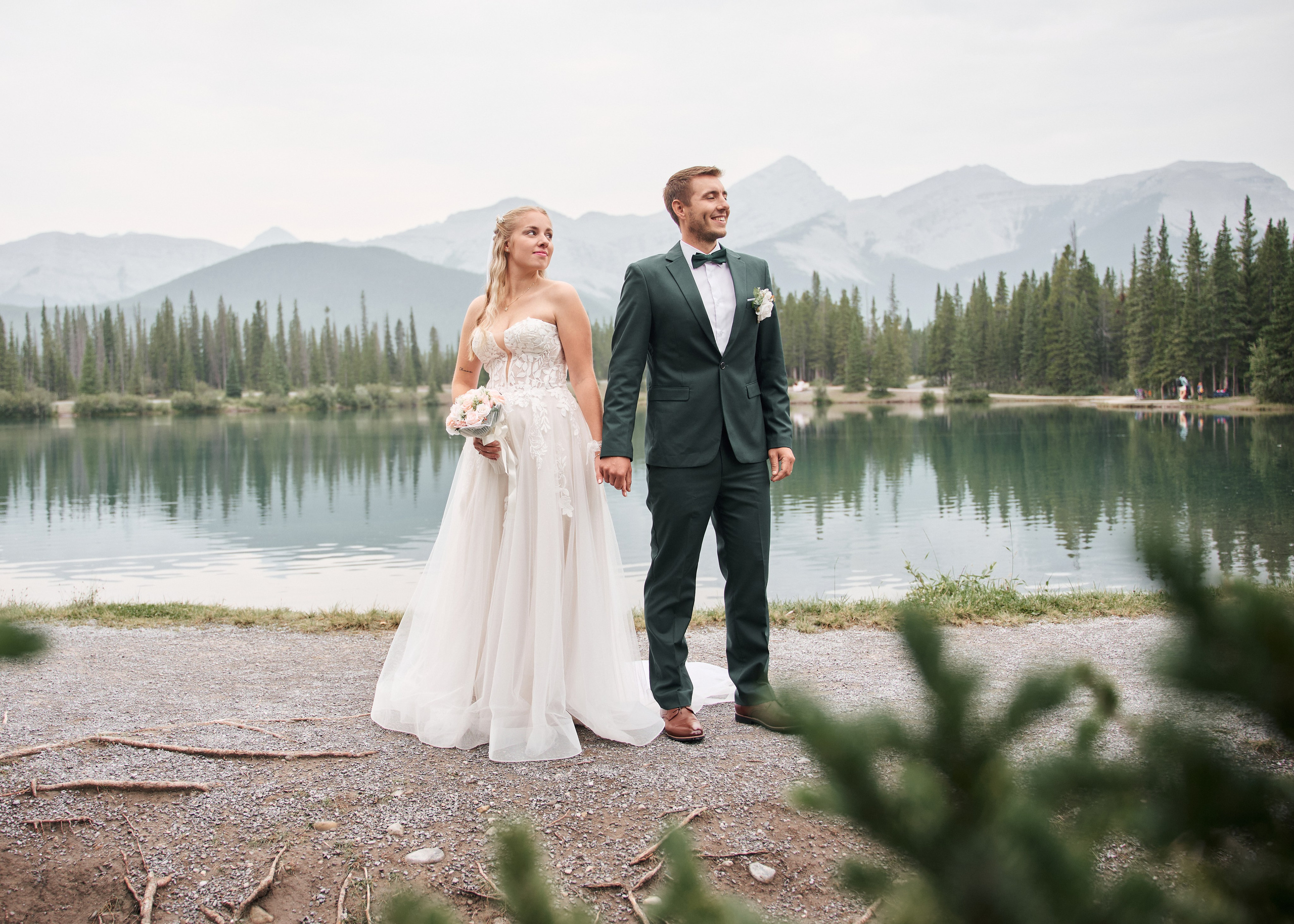 Natalie&Mat. A small, intimate wedding at Forgetmenot Lake, Kananaskis Park. Calgary wedding photo and video. Photographer Andrii Bielikov
